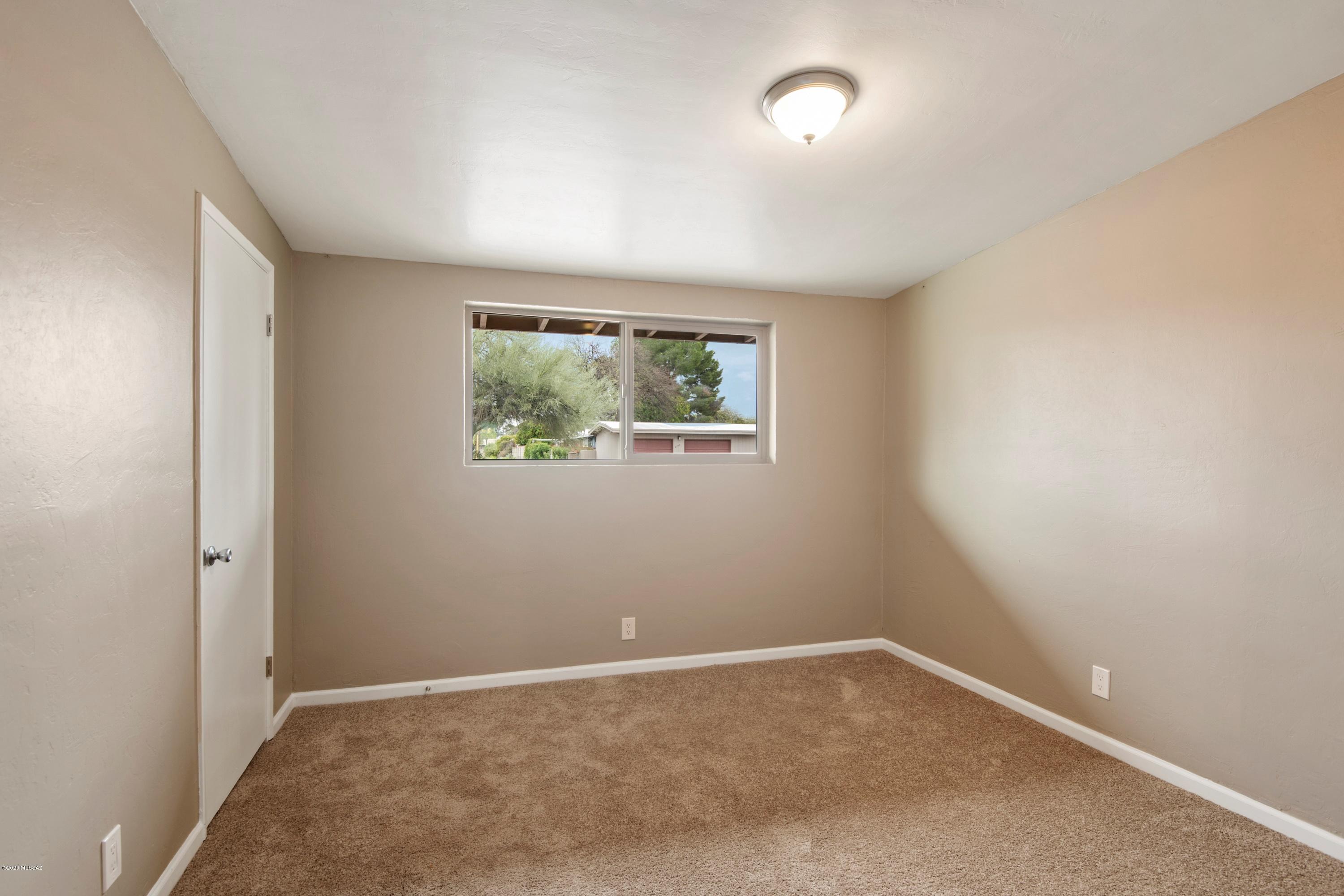 Thunderbird Heights - Residential