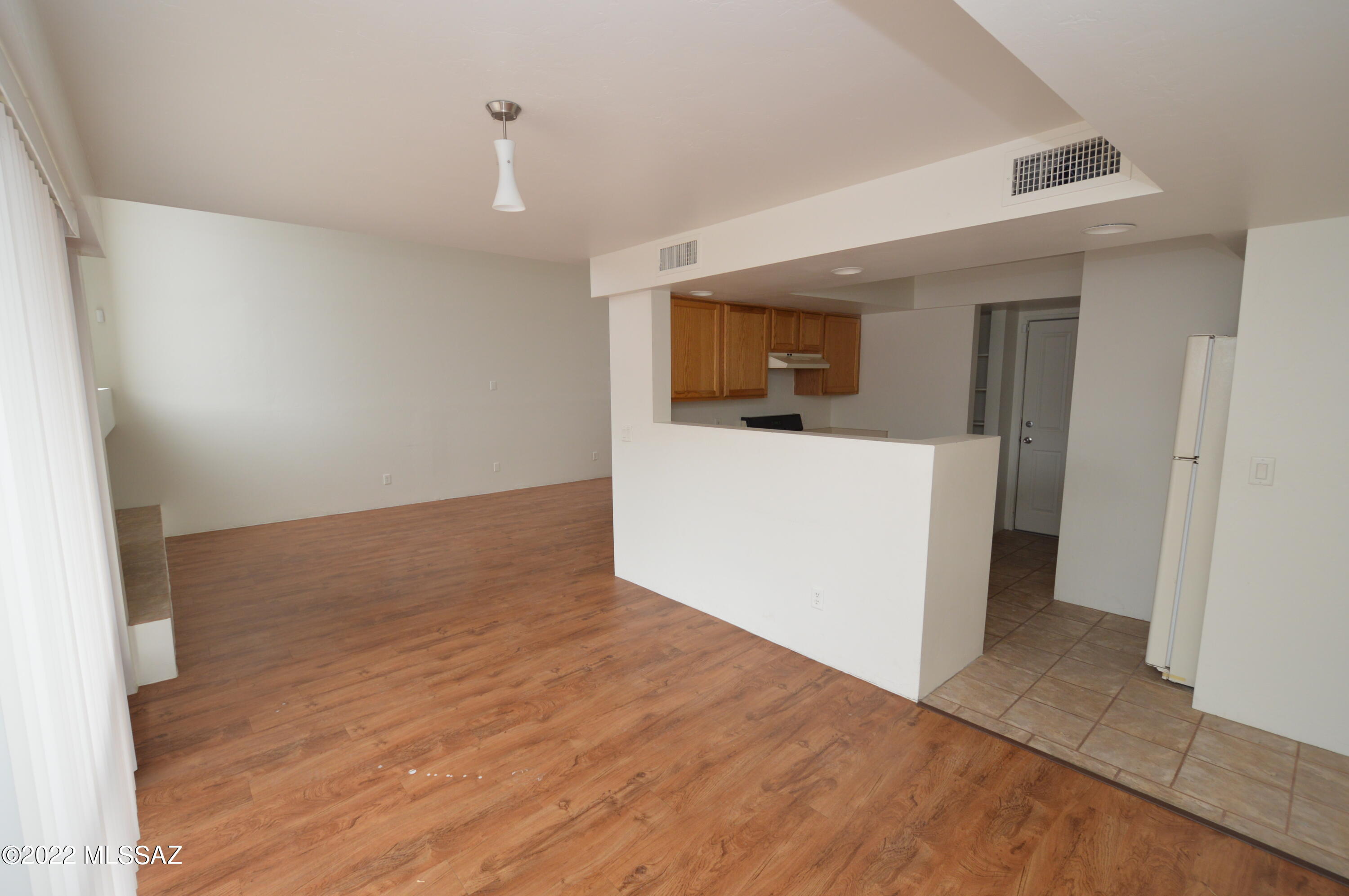 Country Club At The River (1-32) - Residential Lease