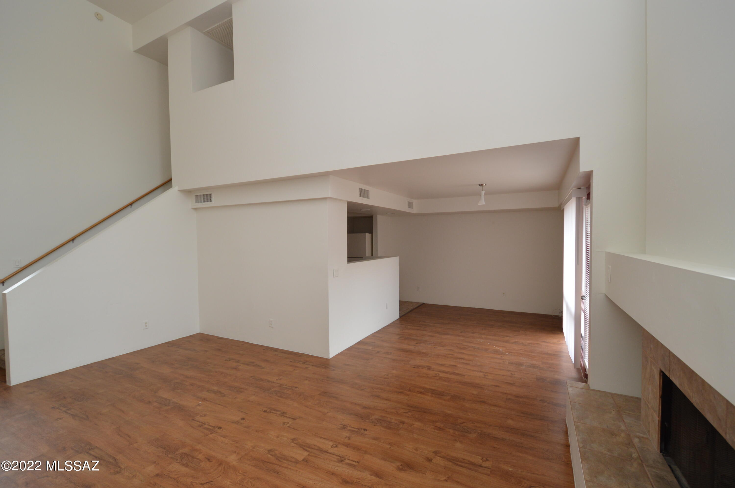 Country Club At The River (1-32) - Residential Lease