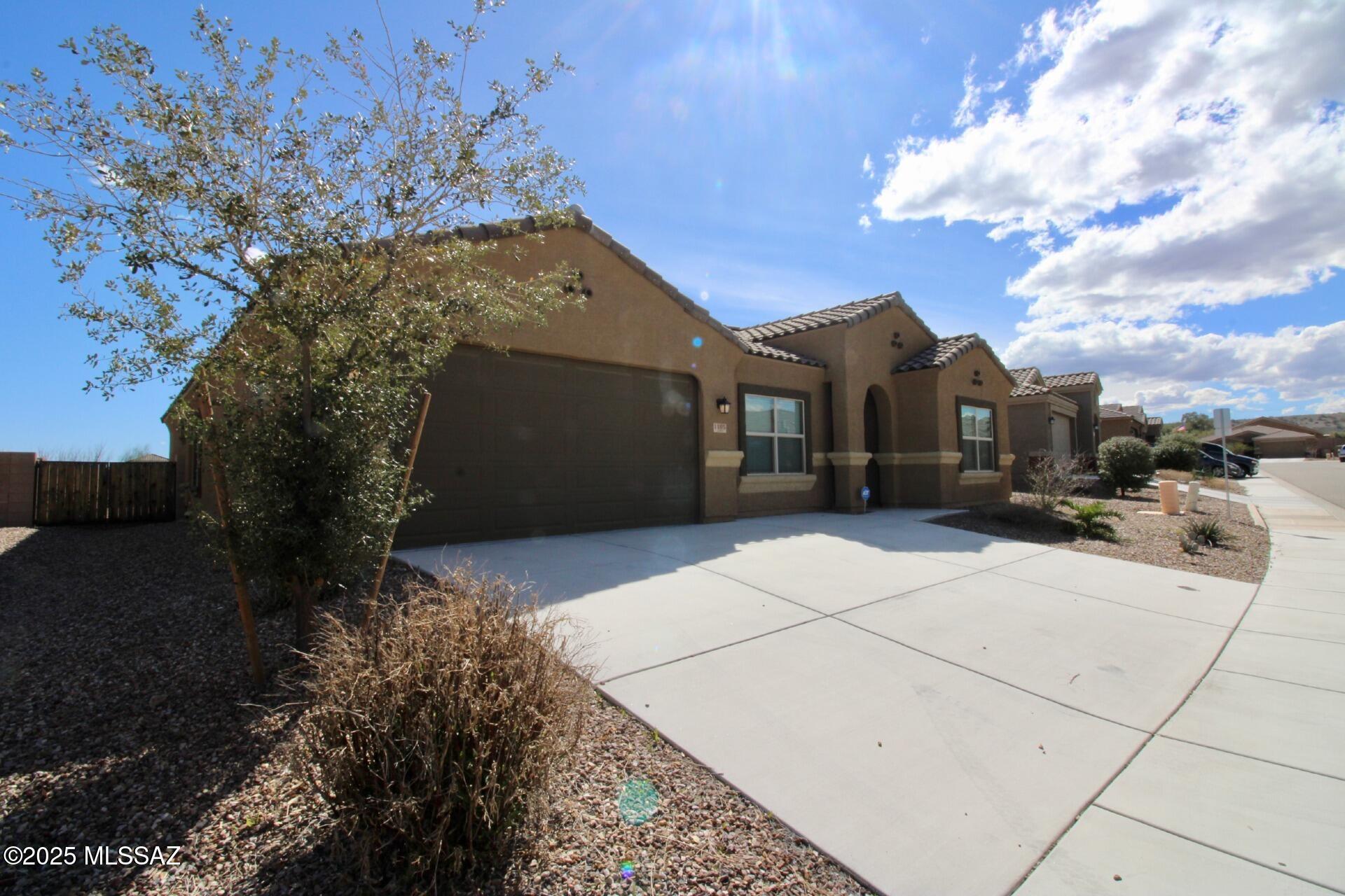 1105 W Still Meadows Lane