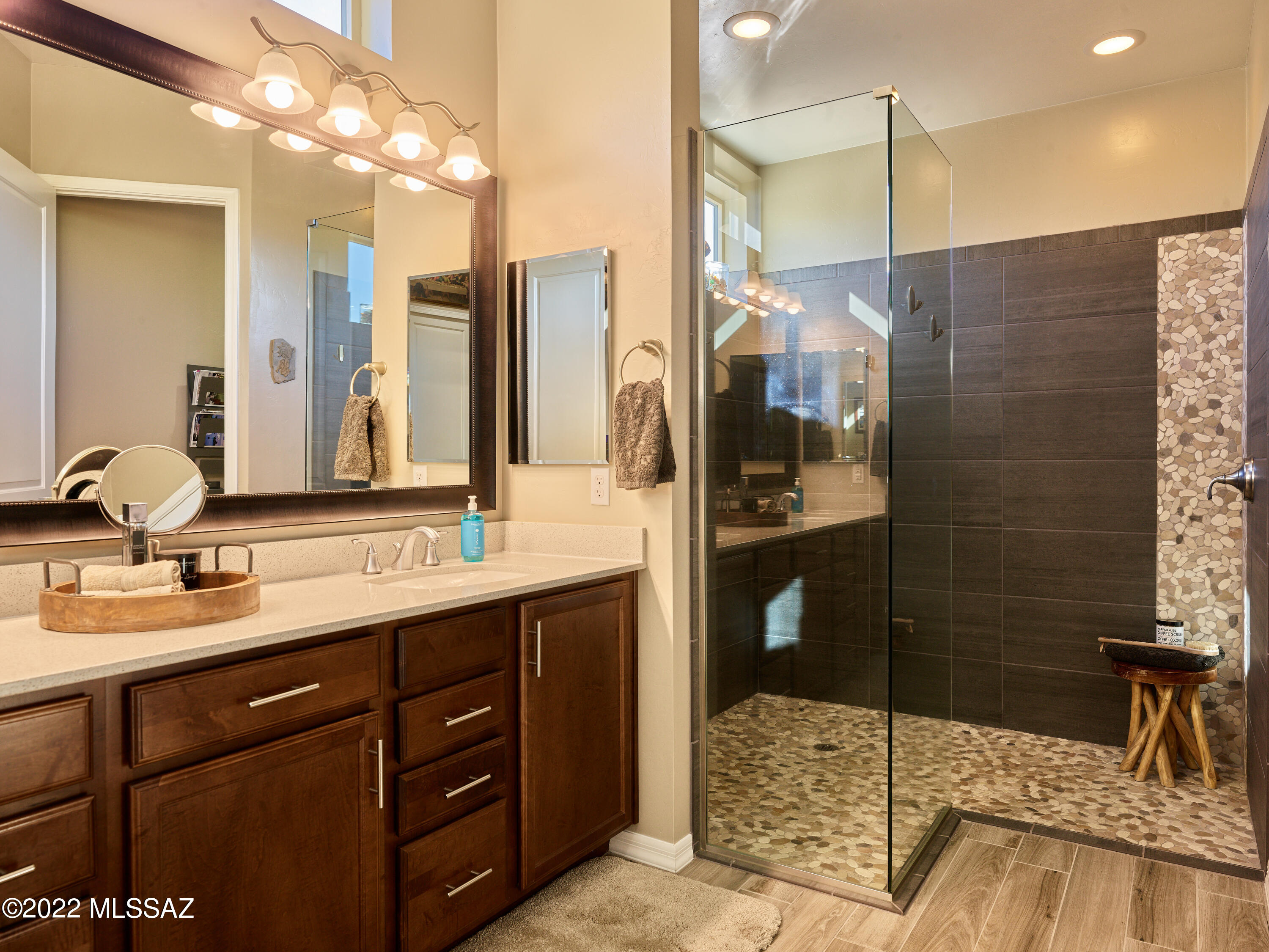 Tanque Verde Village NO. 2 (1-11) - Residential