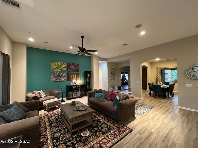 Tanque Verde Village NO. 2 (1-11) - Residential