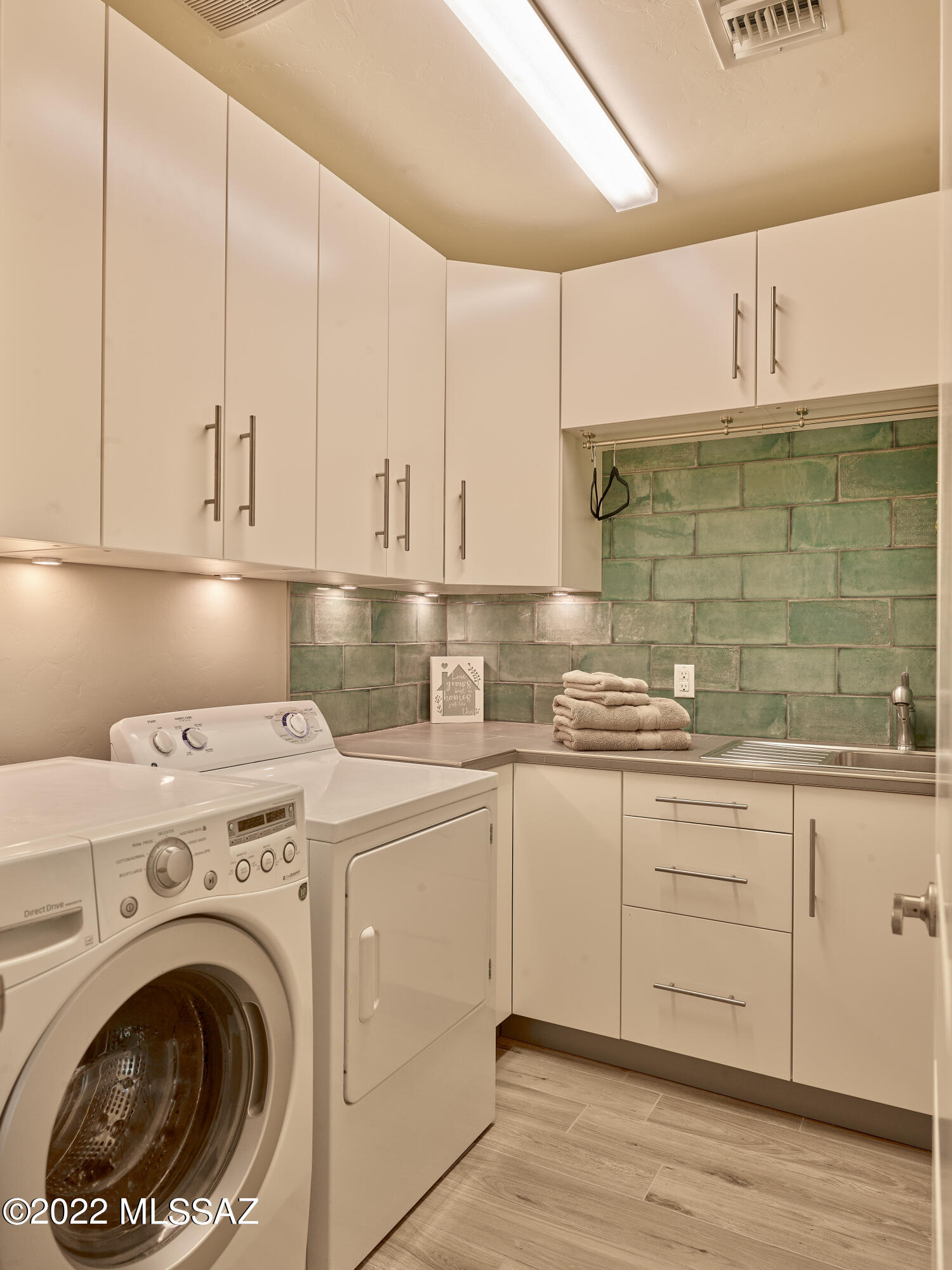 Tanque Verde Village NO. 2 (1-11) - Residential