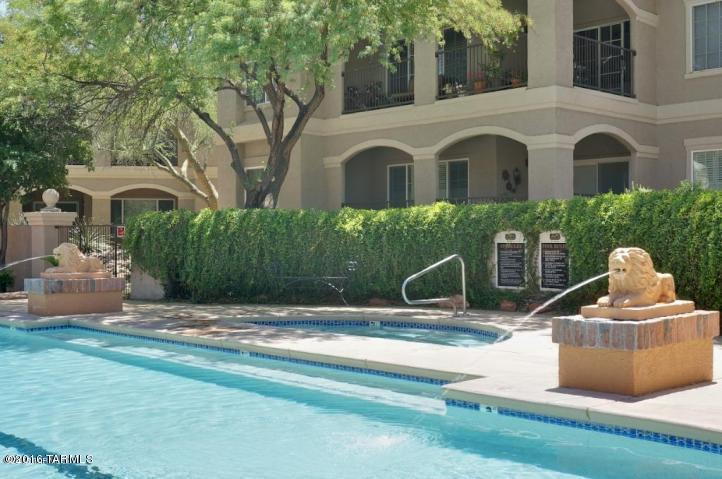 The Boulders at La Reserve Condominiums - Residential