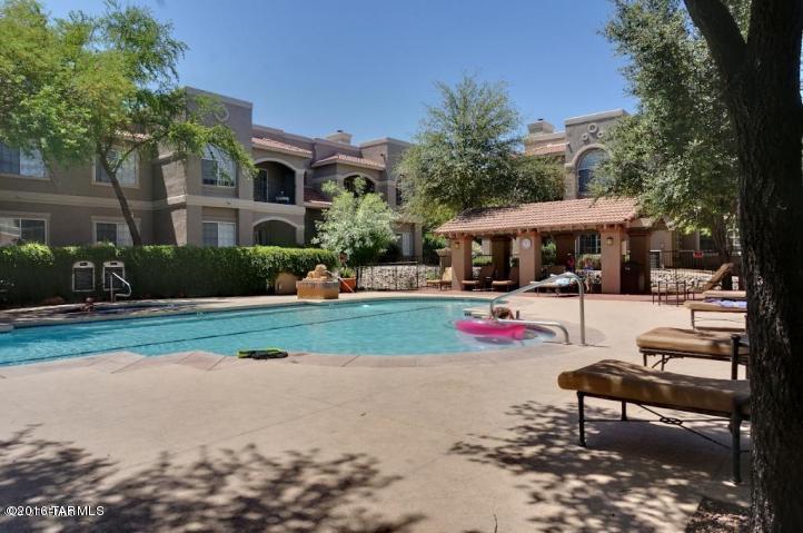 The Boulders at La Reserve Condominiums - Residential