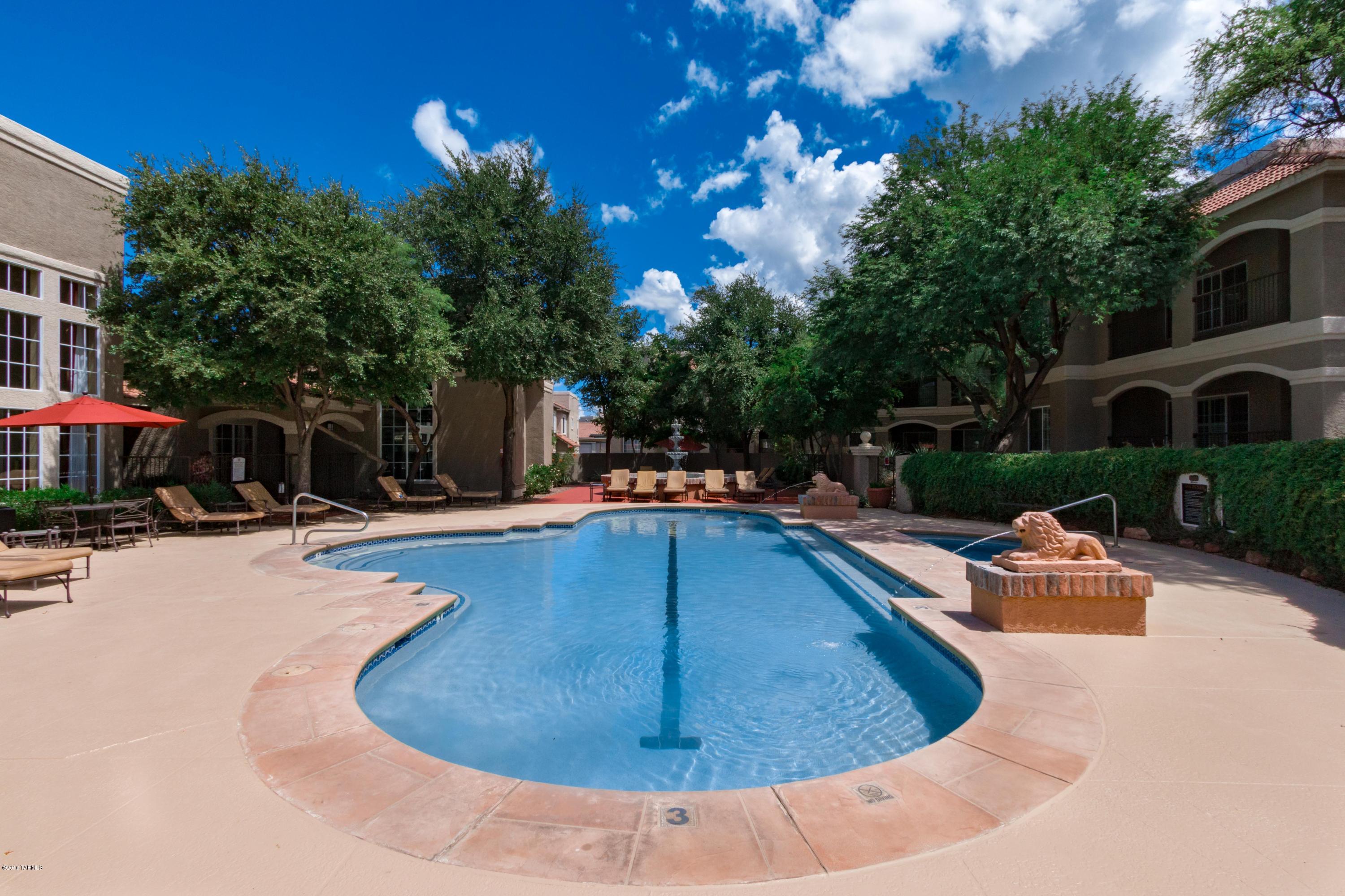 The Boulders at La Reserve Condominiums - Residential