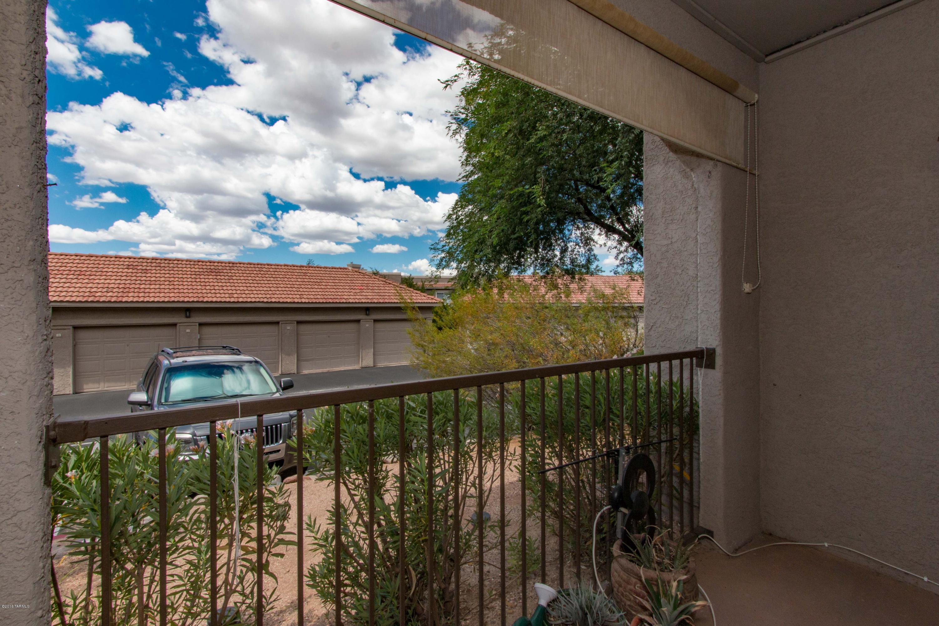 The Boulders at La Reserve Condominiums - Residential