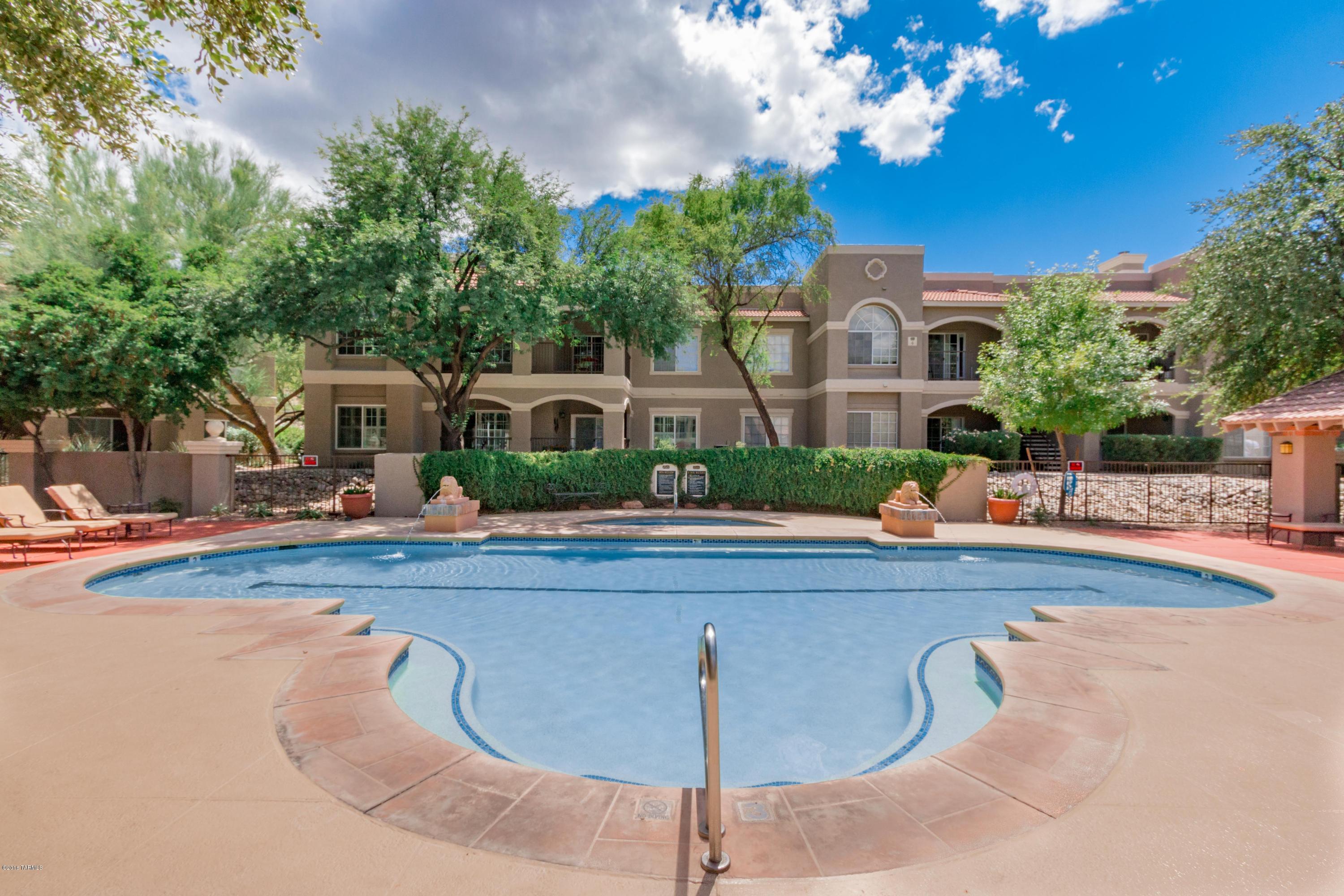 The Boulders at La Reserve Condominiums - Residential