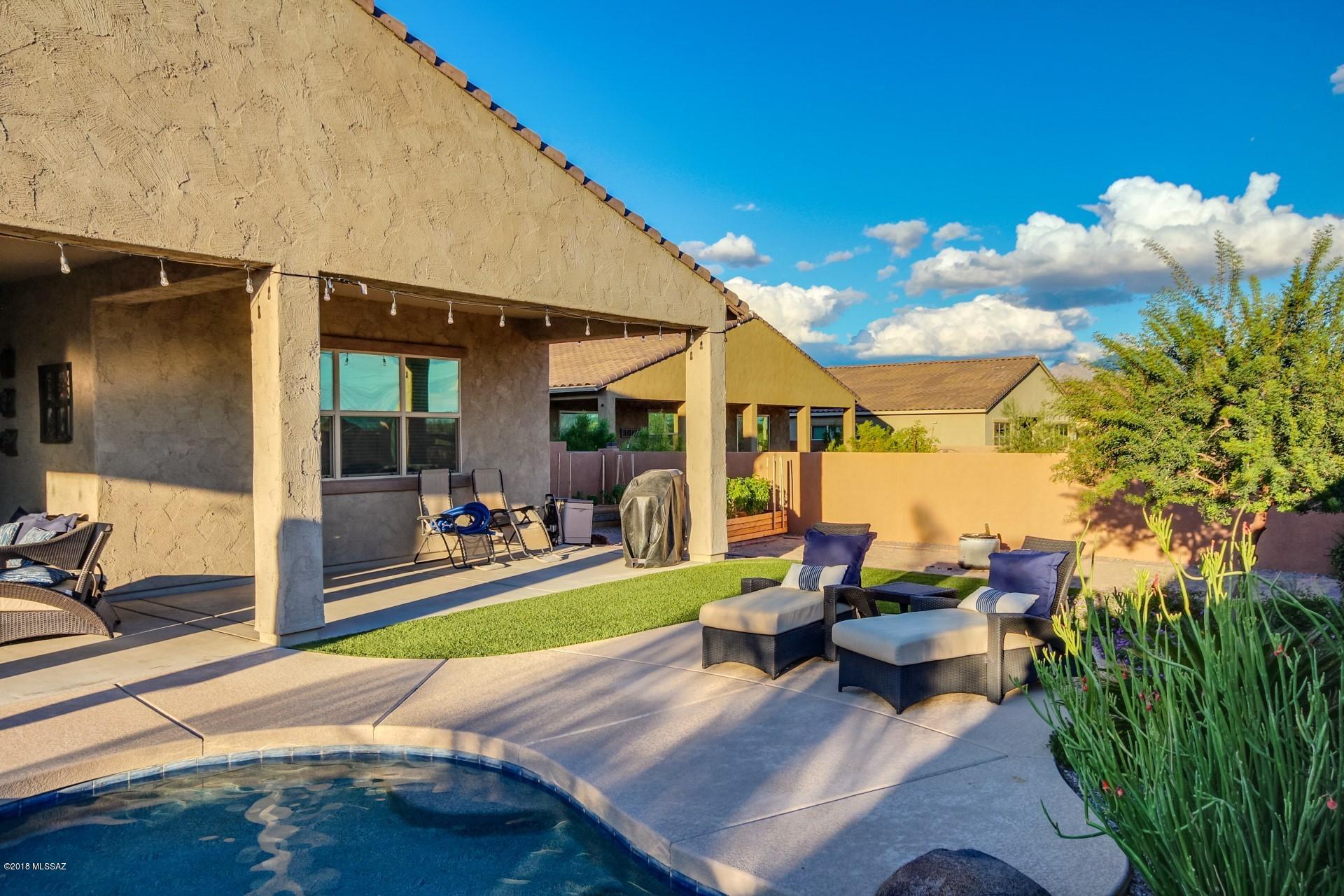 Silverbell West R-10 SQ20140800103 - Residential