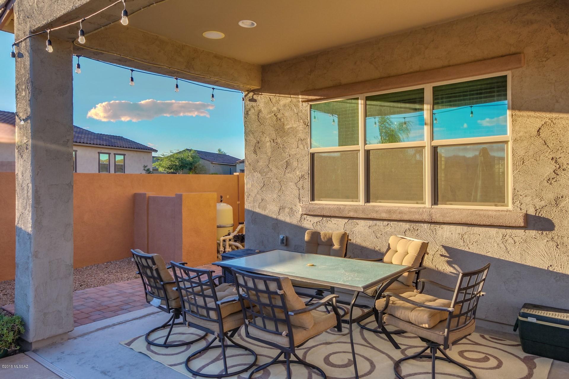 Silverbell West R-10 SQ20140800103 - Residential