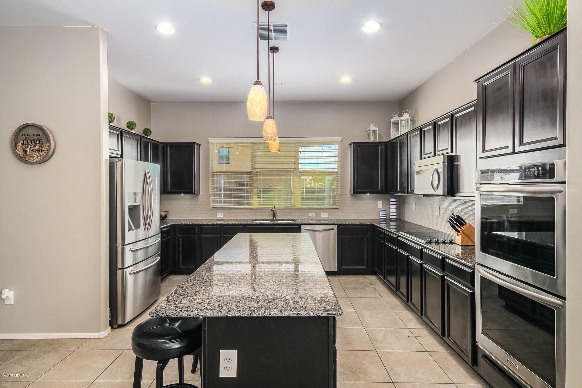Silverbell West R-10 SQ20140800103 - Residential