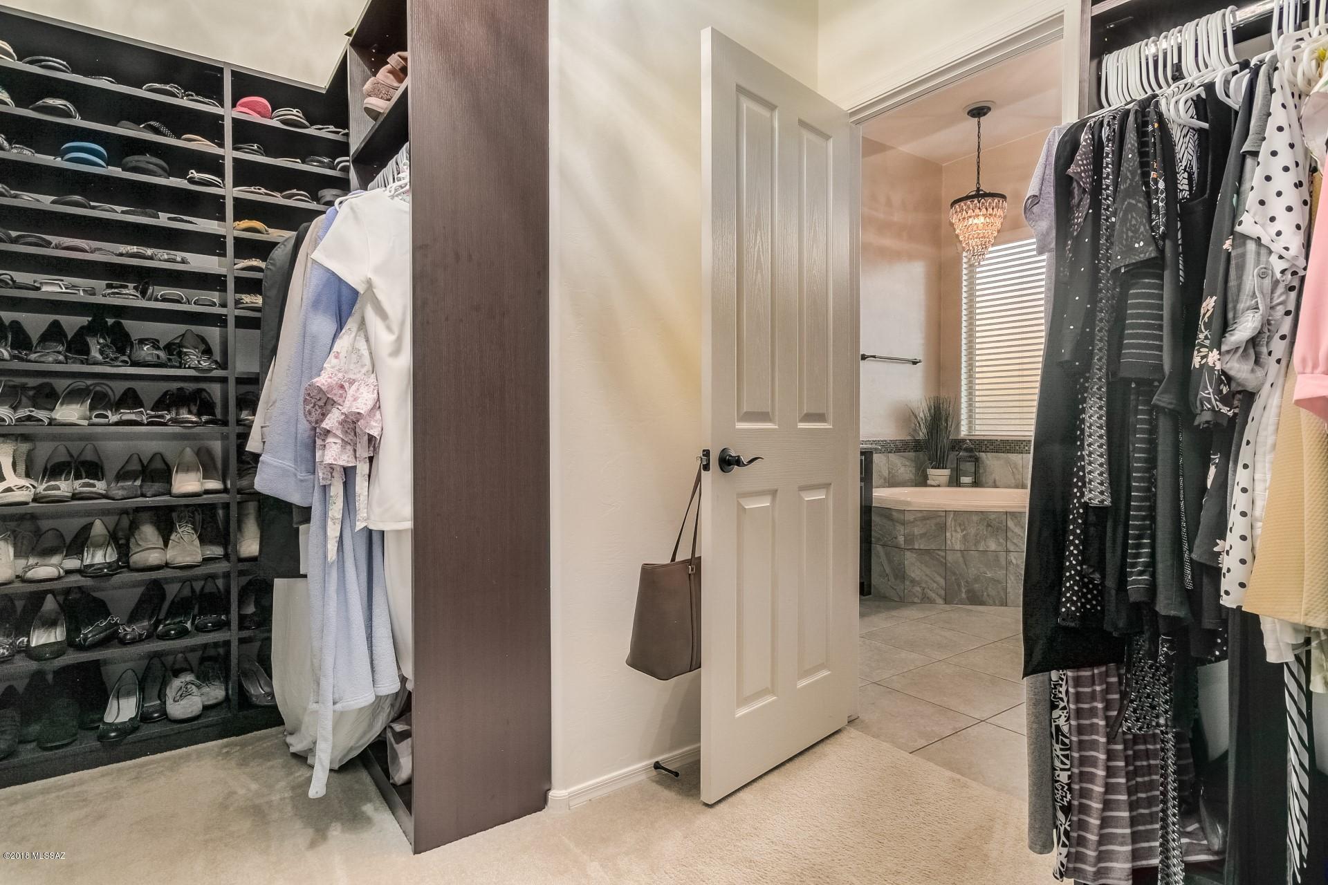 Silverbell West R-10 SQ20140800103 - Residential