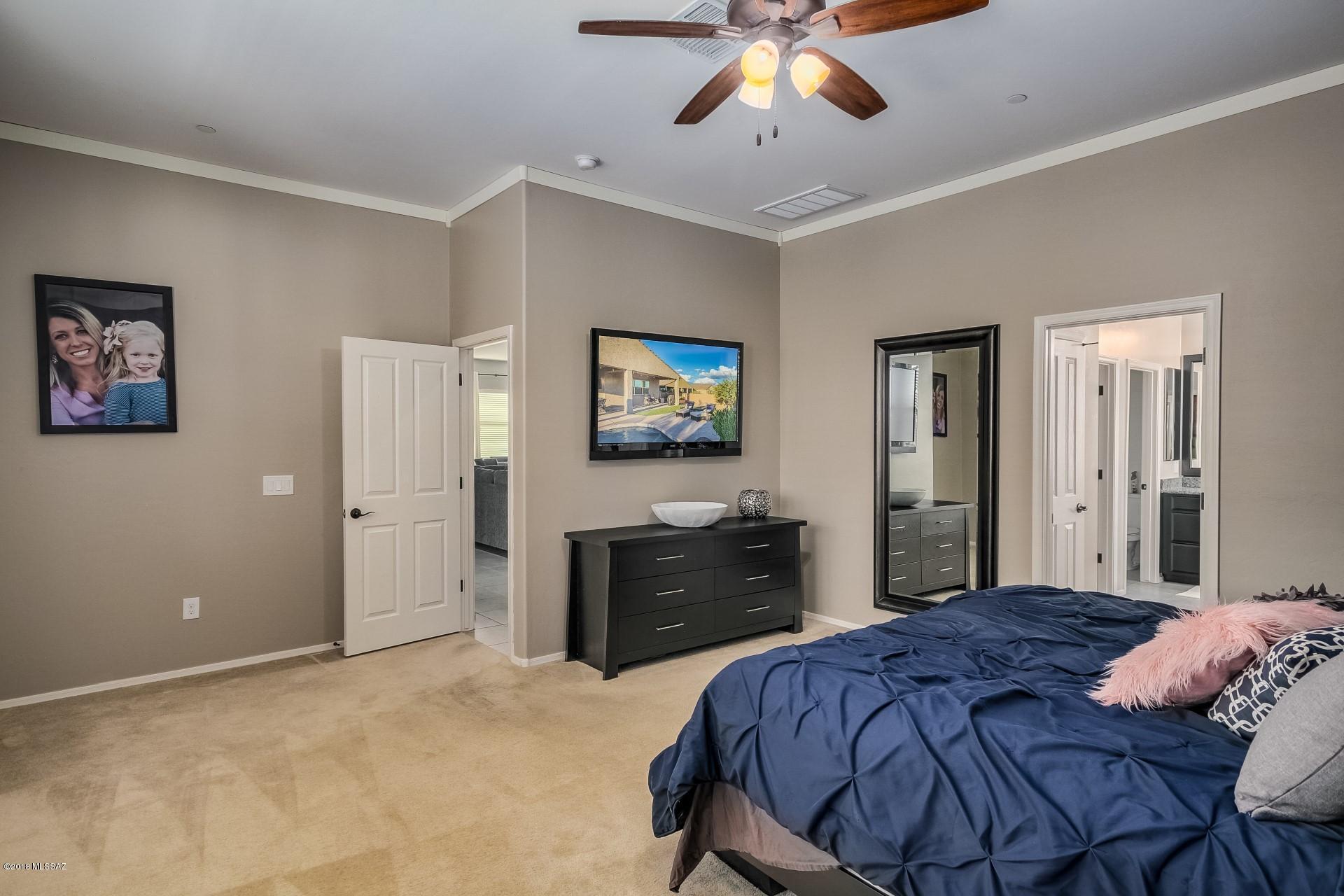 Silverbell West R-10 SQ20140800103 - Residential