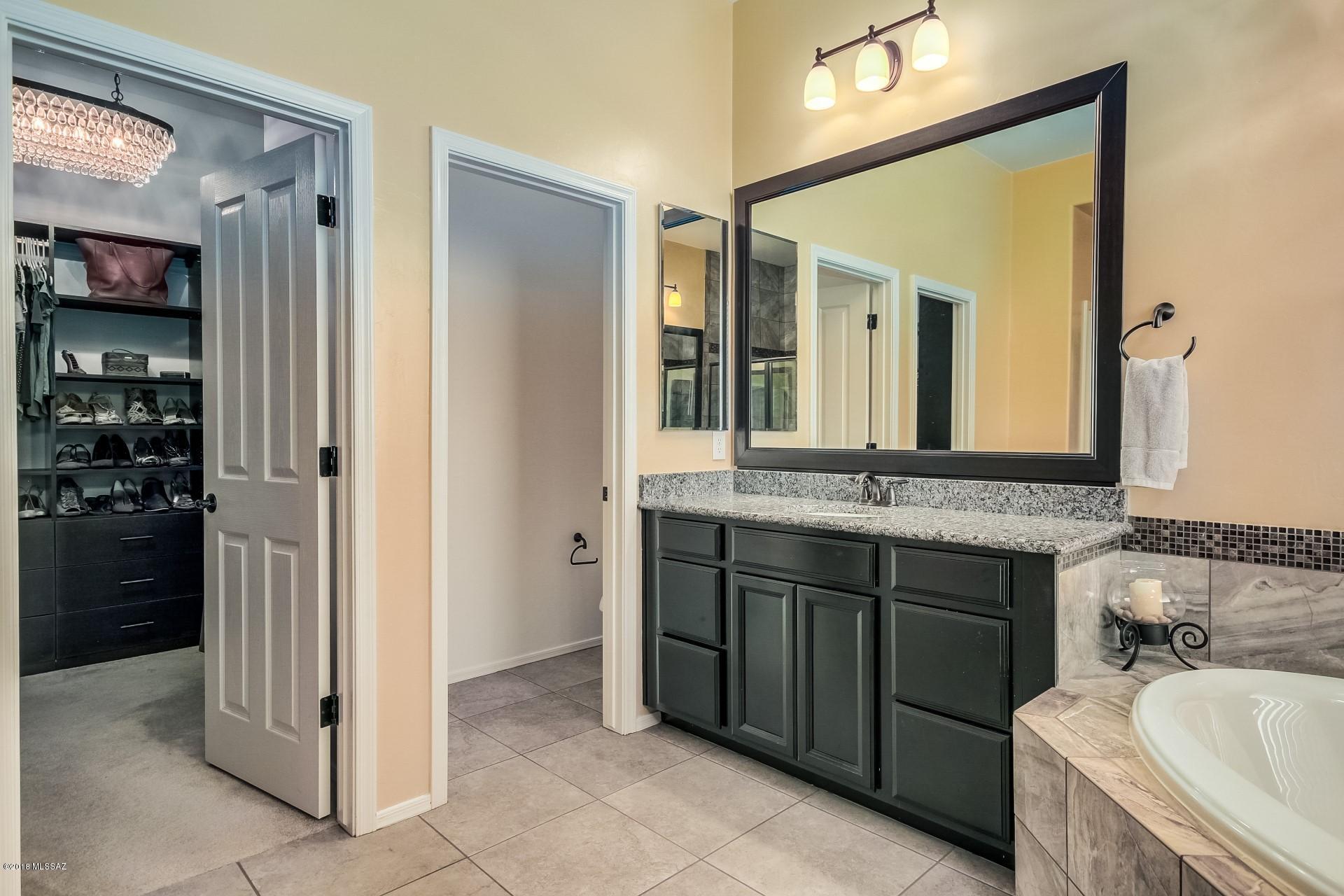Silverbell West R-10 SQ20140800103 - Residential