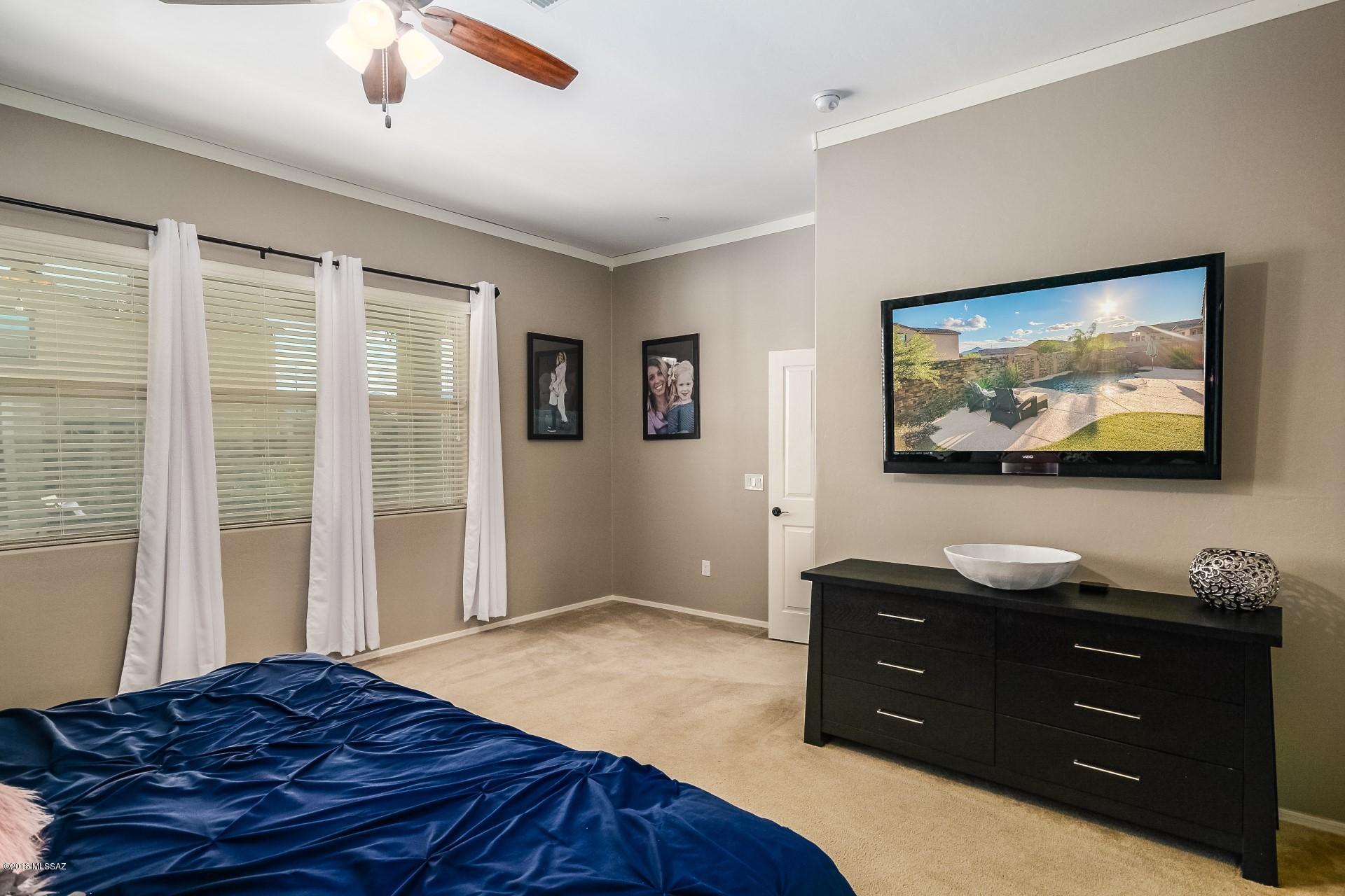 Silverbell West R-10 SQ20140800103 - Residential