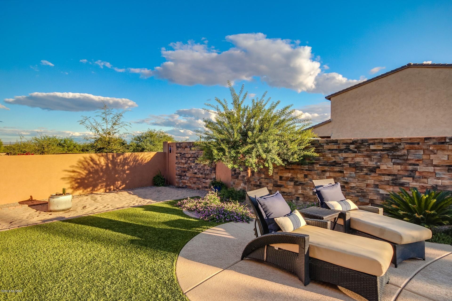 Silverbell West R-10 SQ20140800103 - Residential