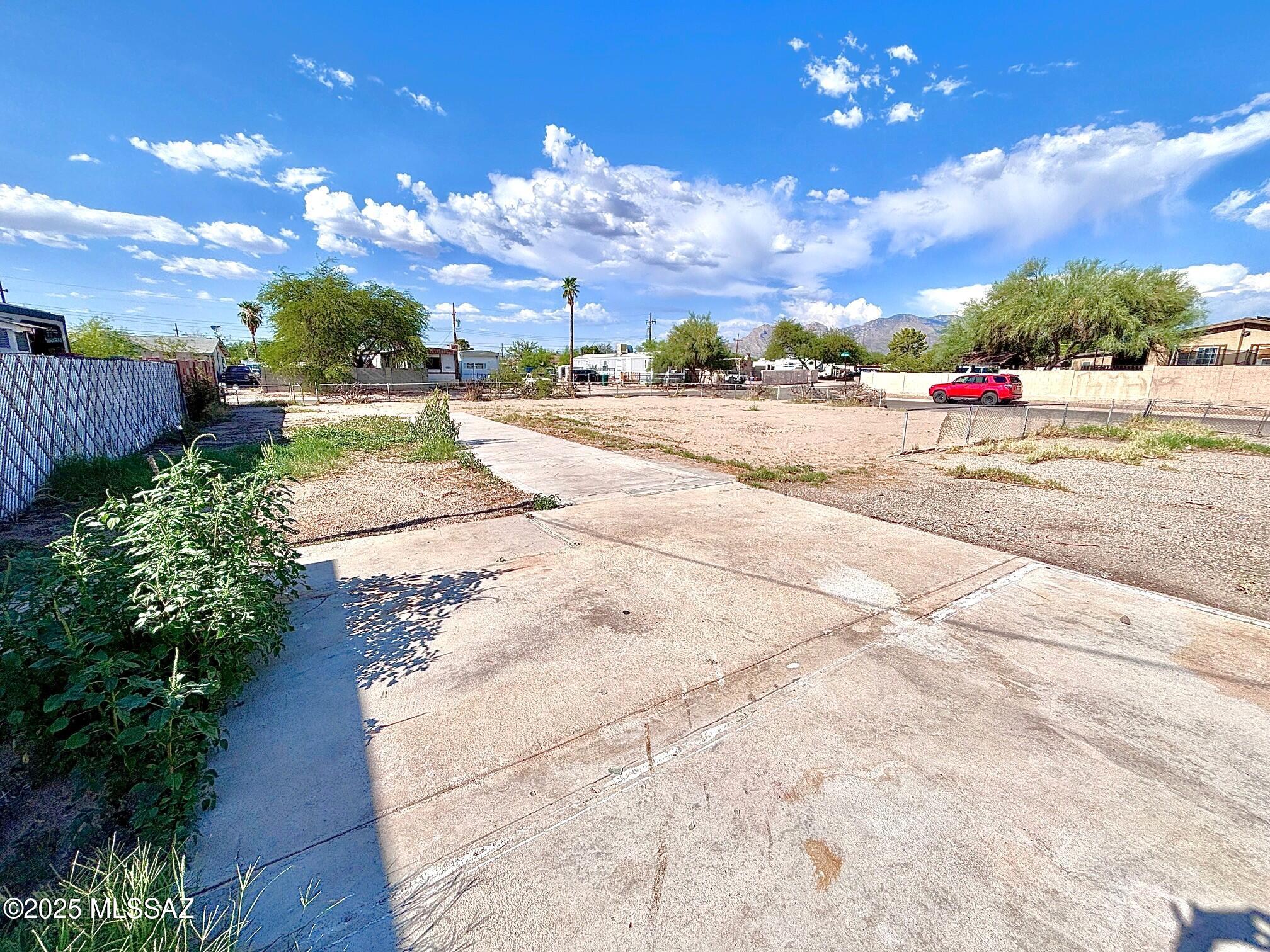 Palmdale (1-99, 200-208) - Land