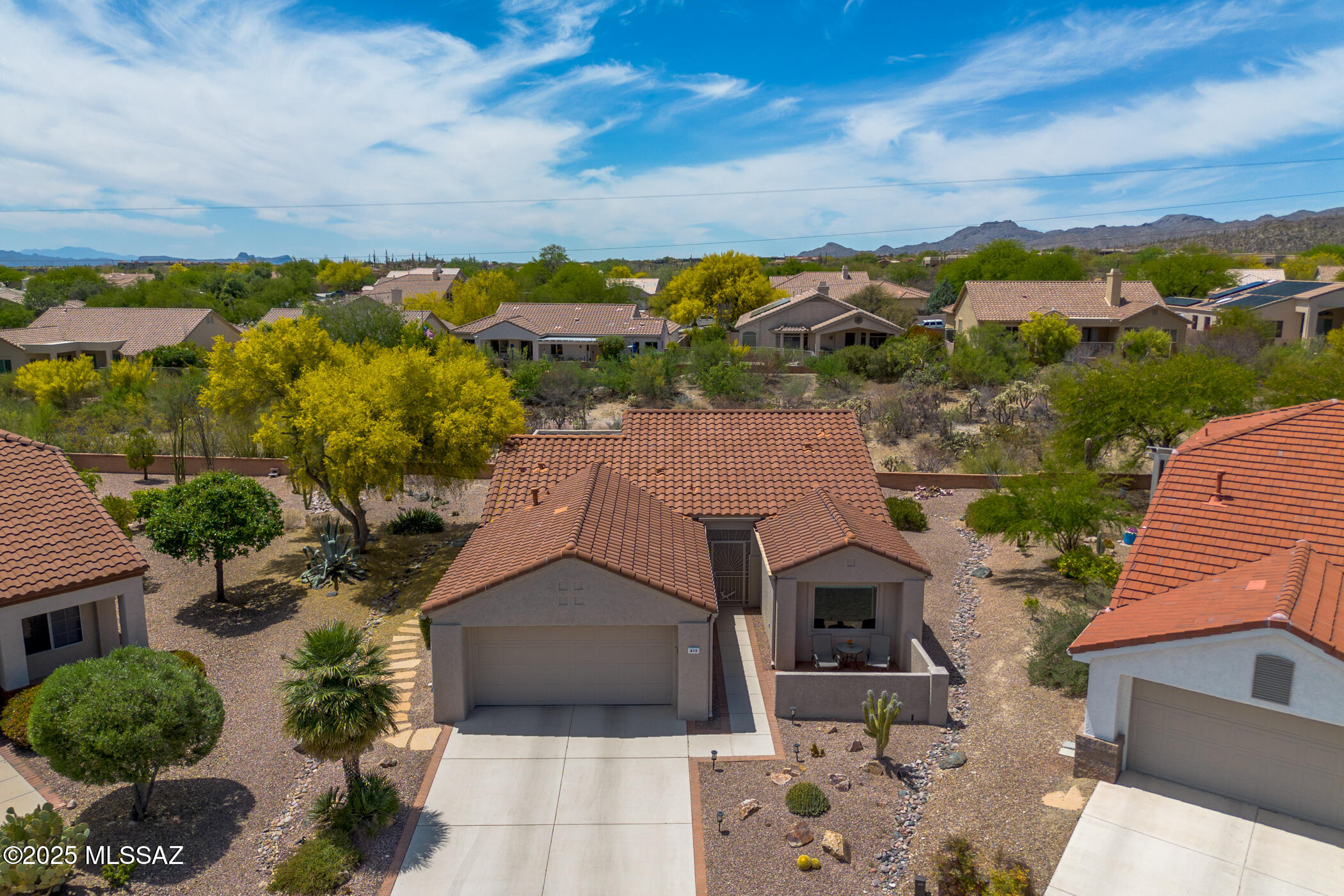 879 E Willow Bend Place