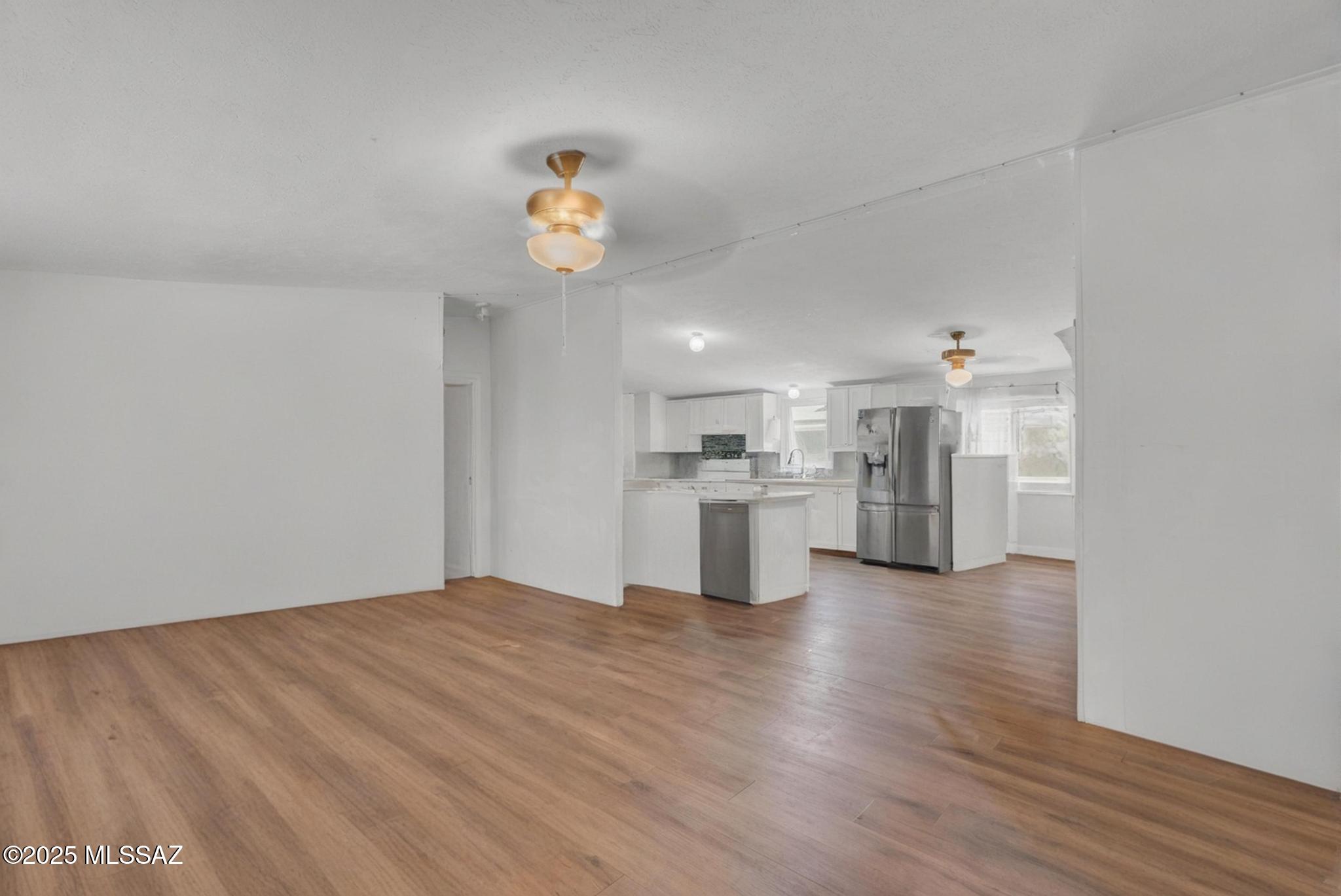 Country Club Terrace (1-108) - Residential