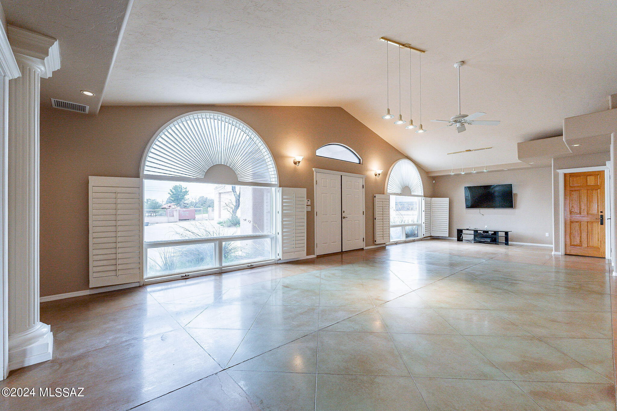 Las Colinas Encantadas (1-5) - Residential