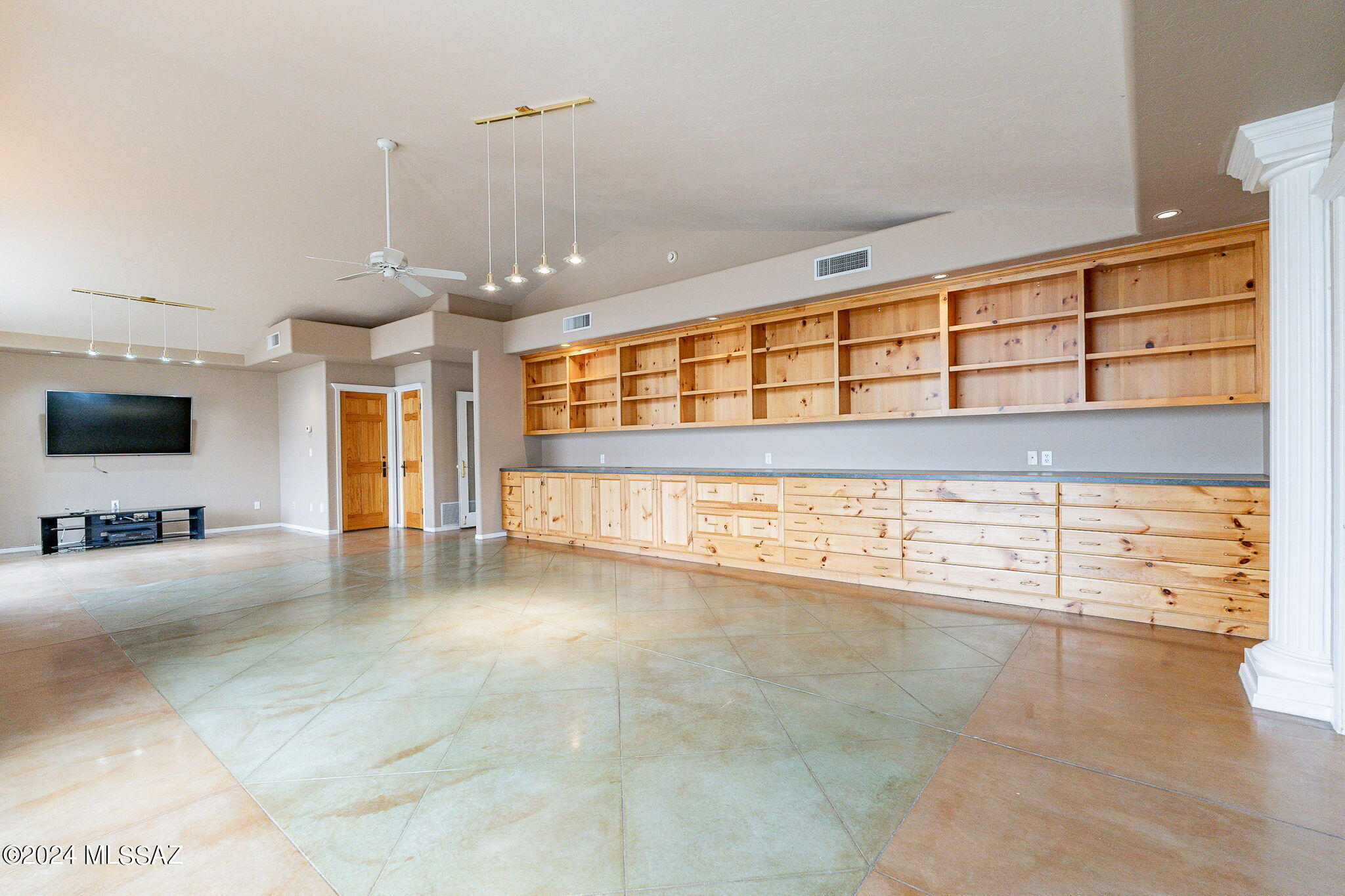 Las Colinas Encantadas (1-5) - Residential
