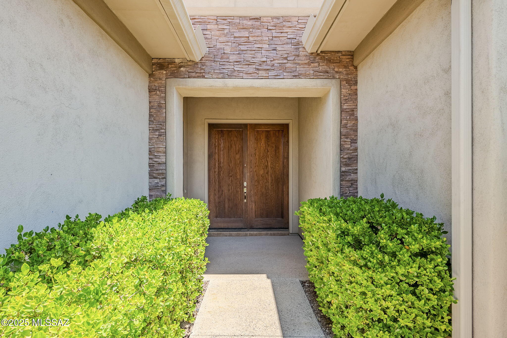692 Bright Canyon Drive