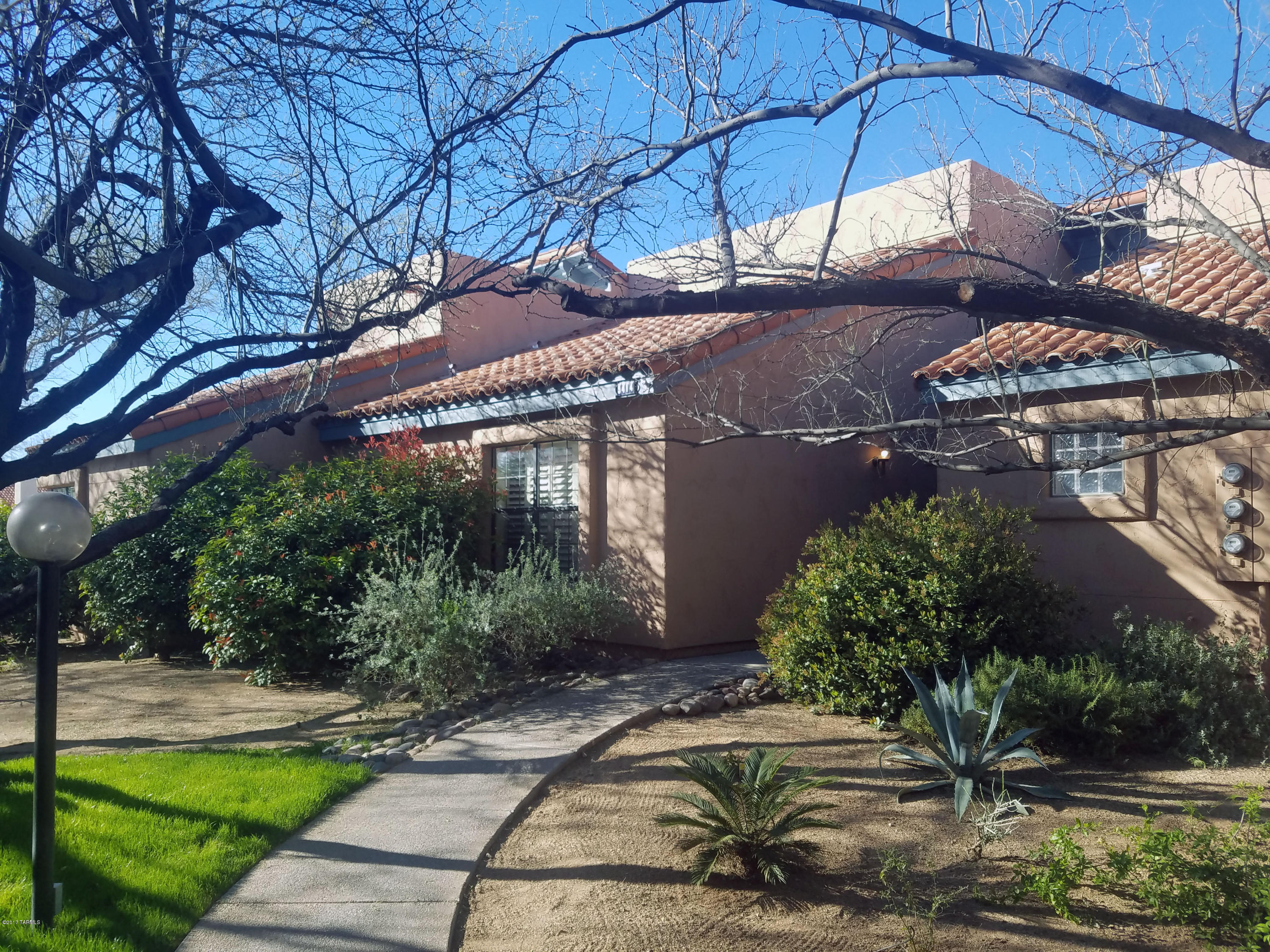 Ventana De Sabino North (1-127) - Residential