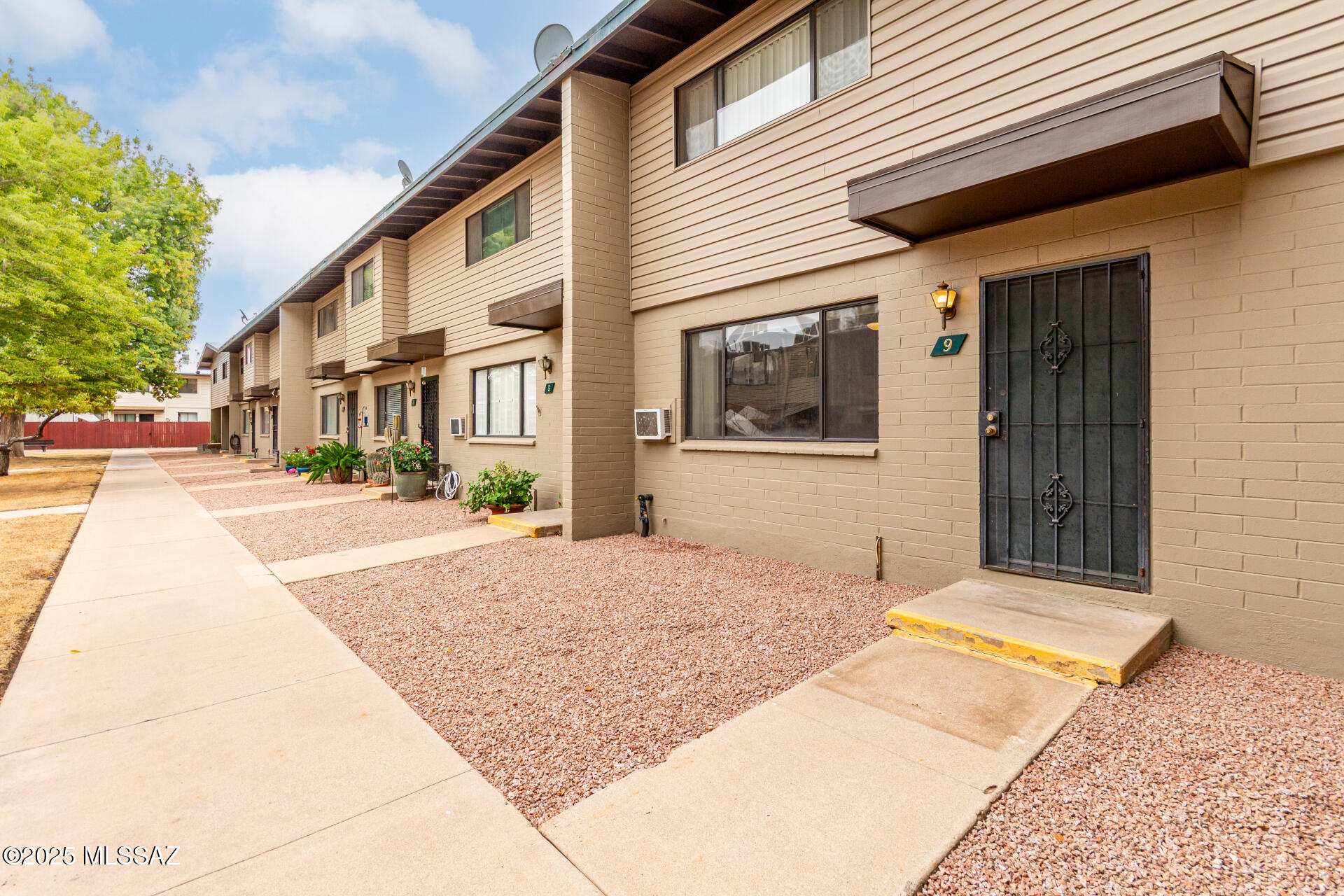 1330 S Avenida Polar E-9