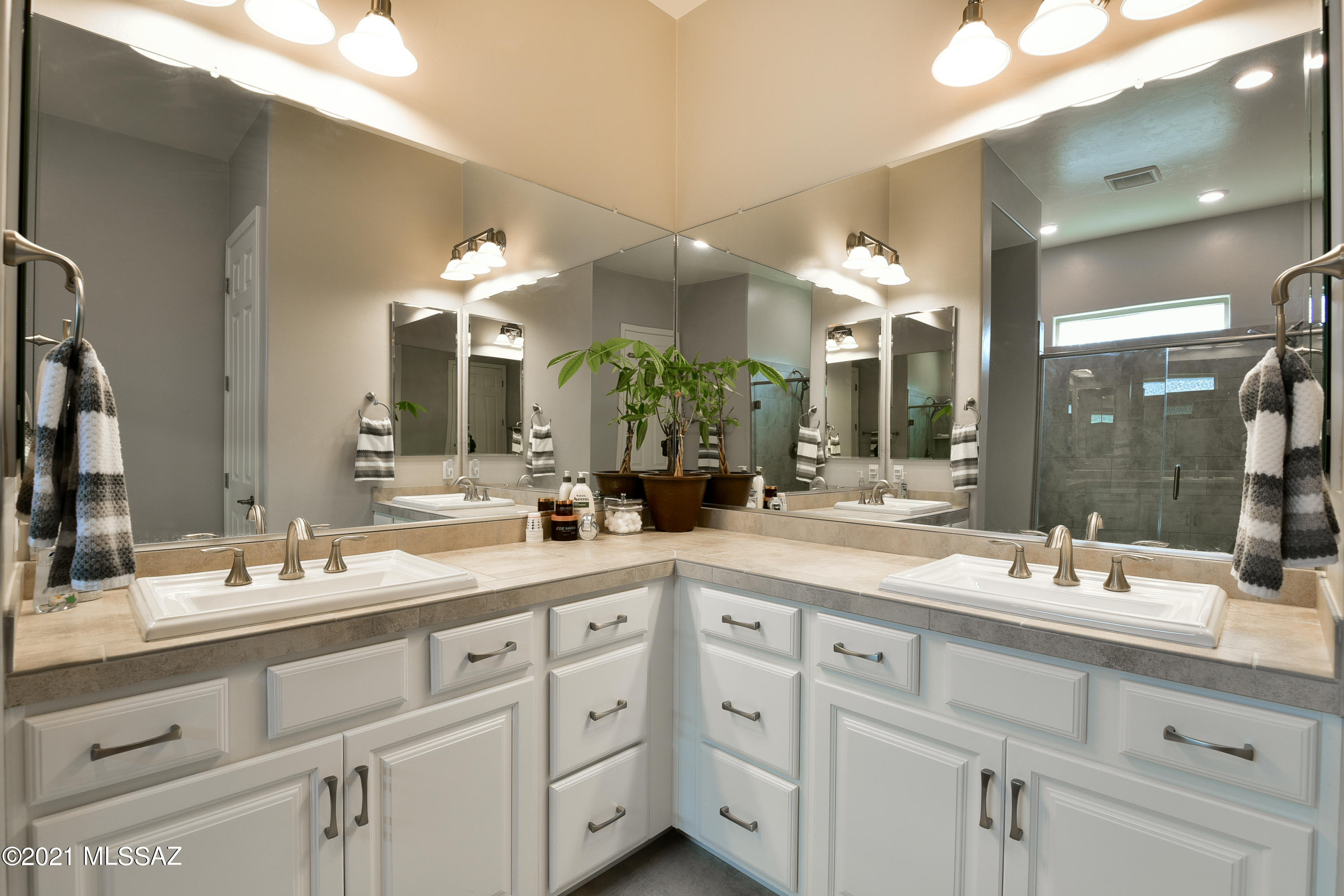Eagles Rest SQ20152890001 - Residential