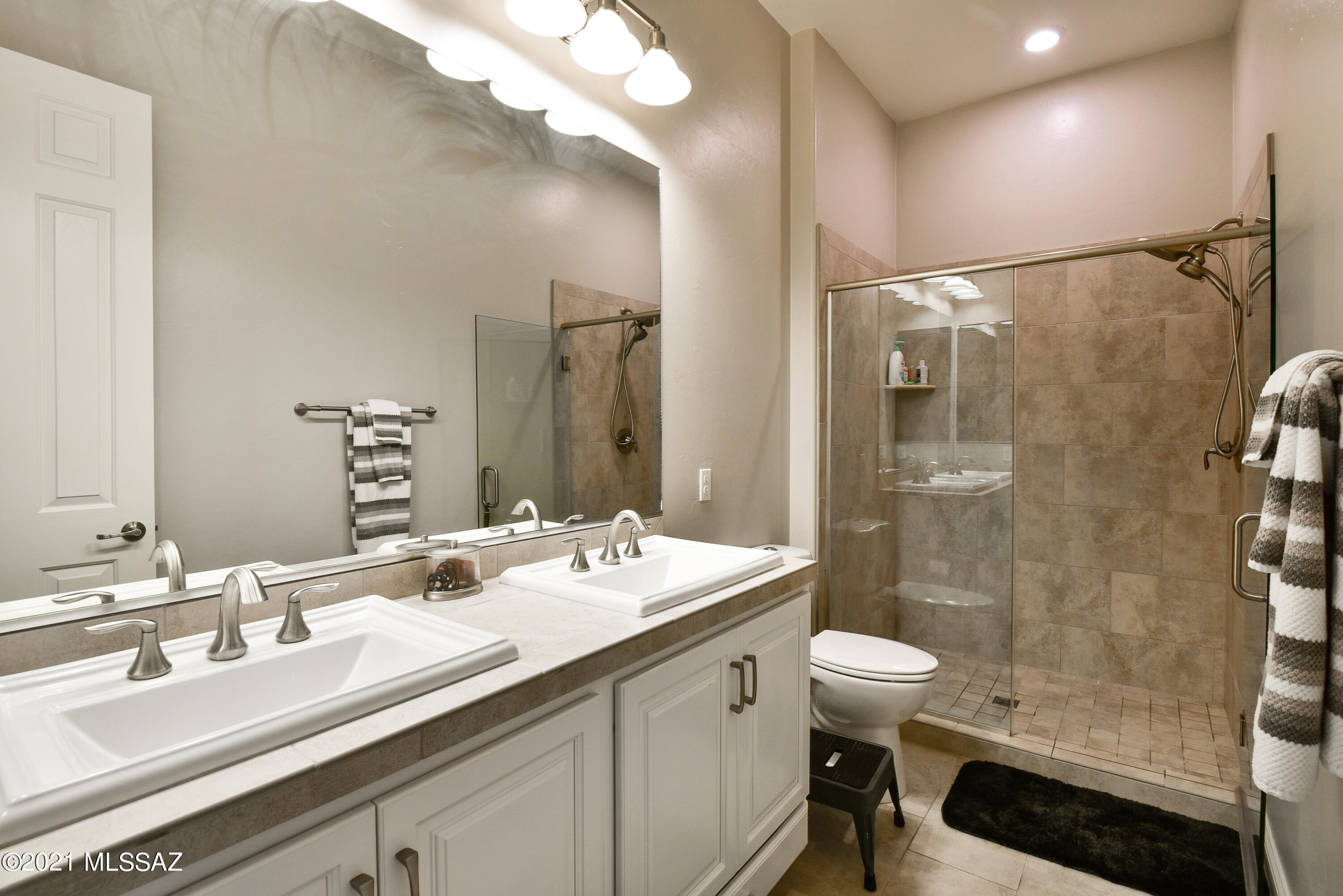 Eagles Rest SQ20152890001 - Residential