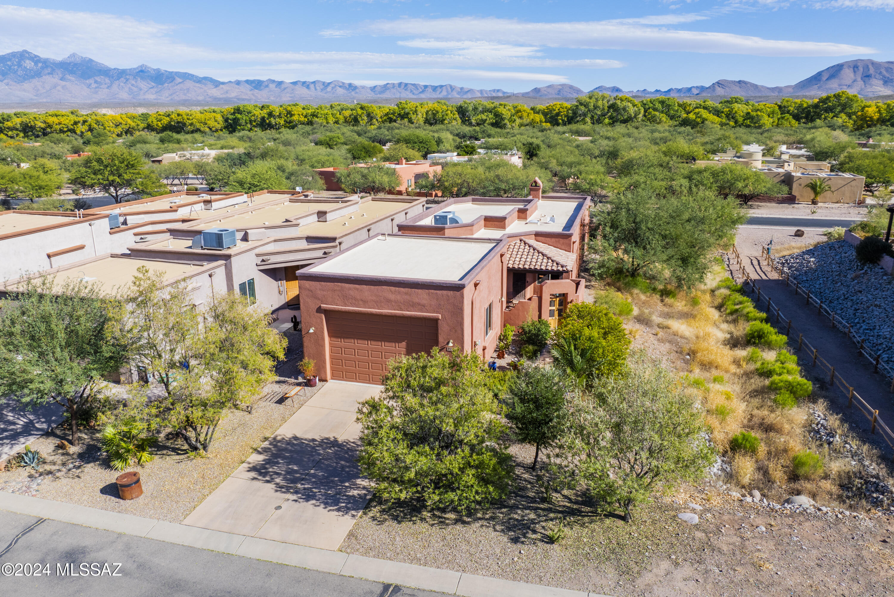 Barrio Sentinel Hill - Residential