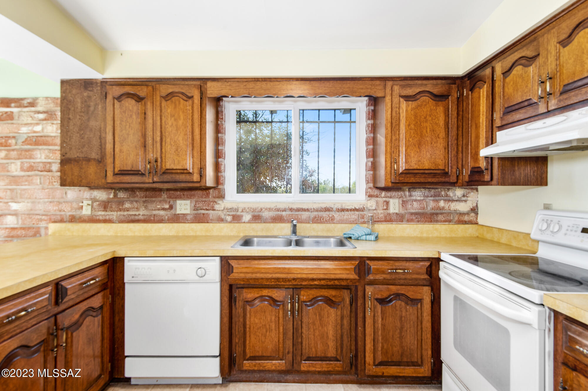 Santa Catalina Estates NO. 4 (1-180) - Residential