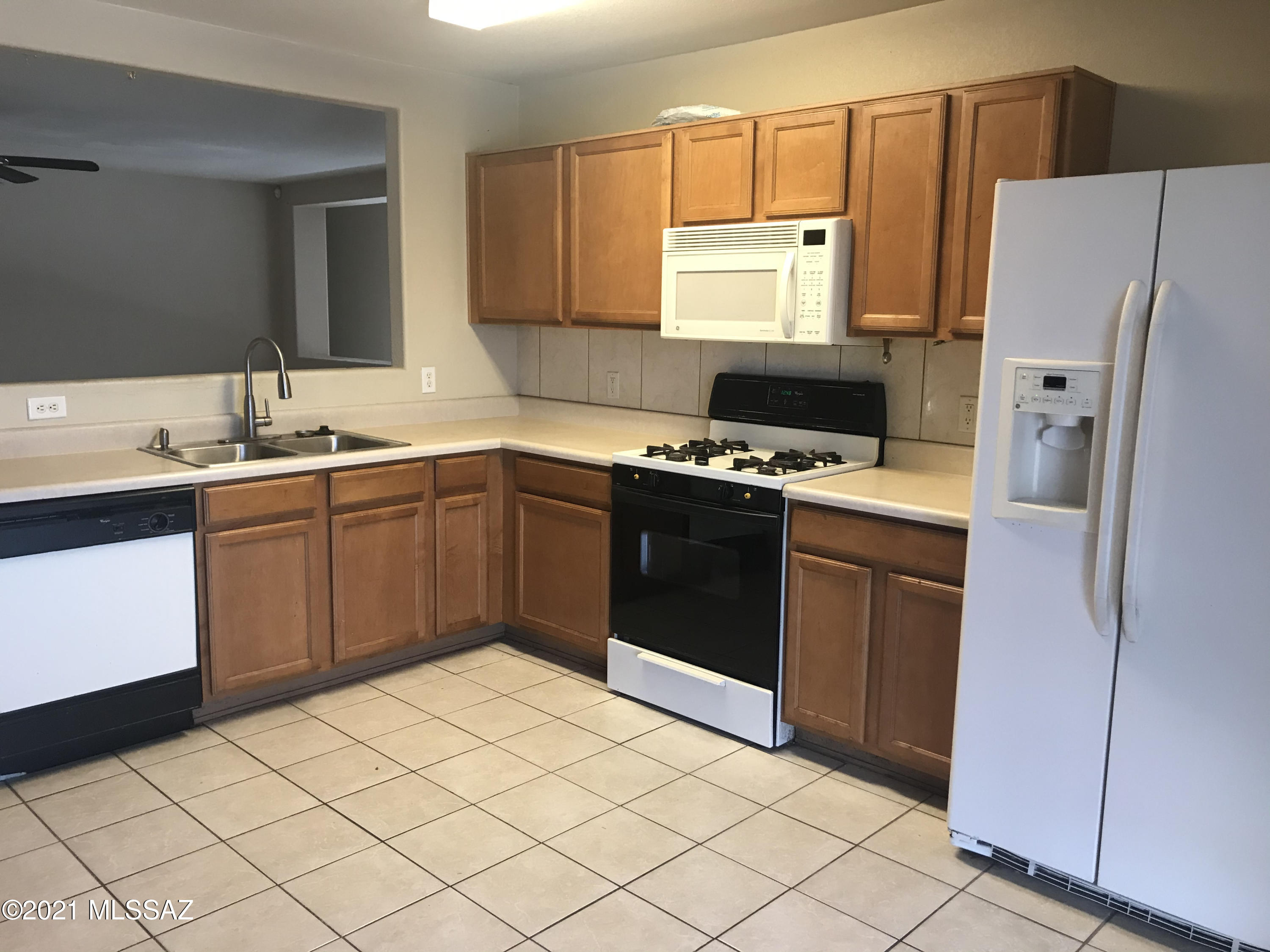 Oakview at Midvale Park (75-242) - Residential