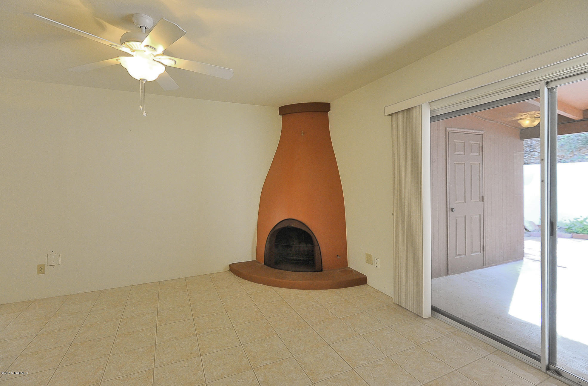 Via Entrada Townhouses - Residential Lease