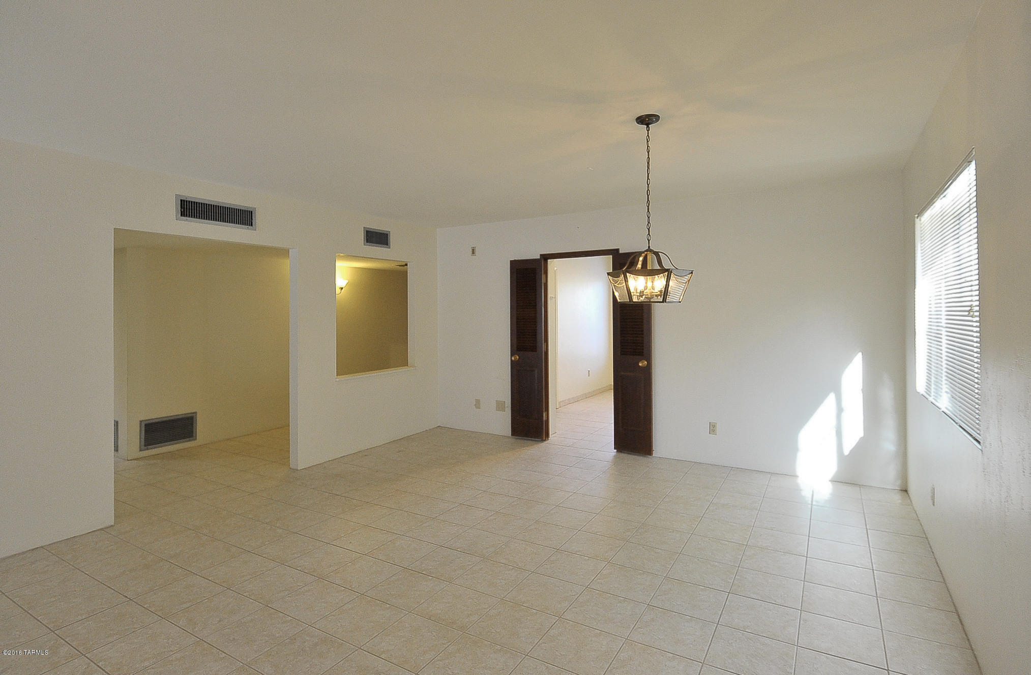 Via Entrada Townhouses - Residential Lease