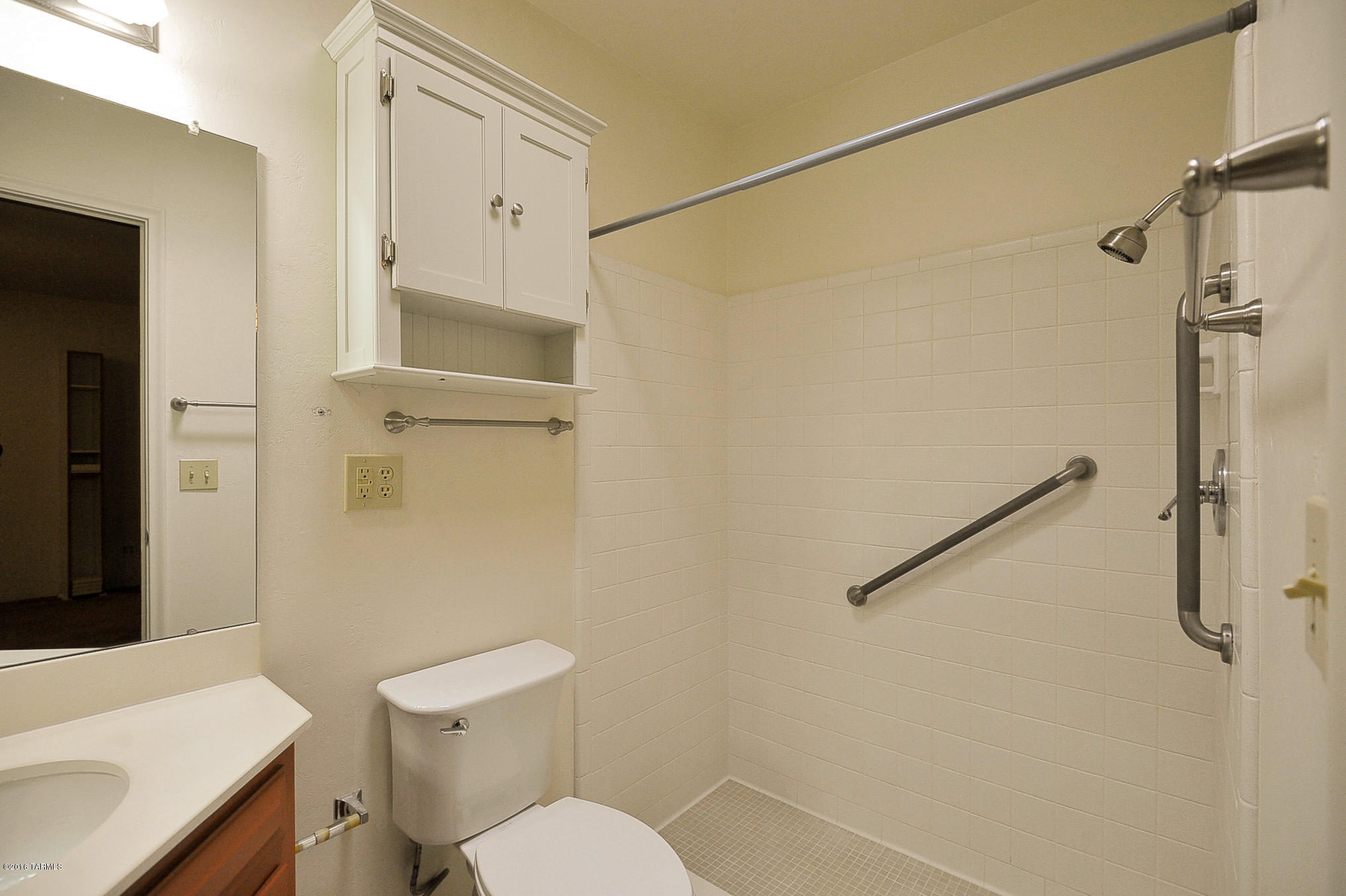 Via Entrada Townhouses - Residential Lease