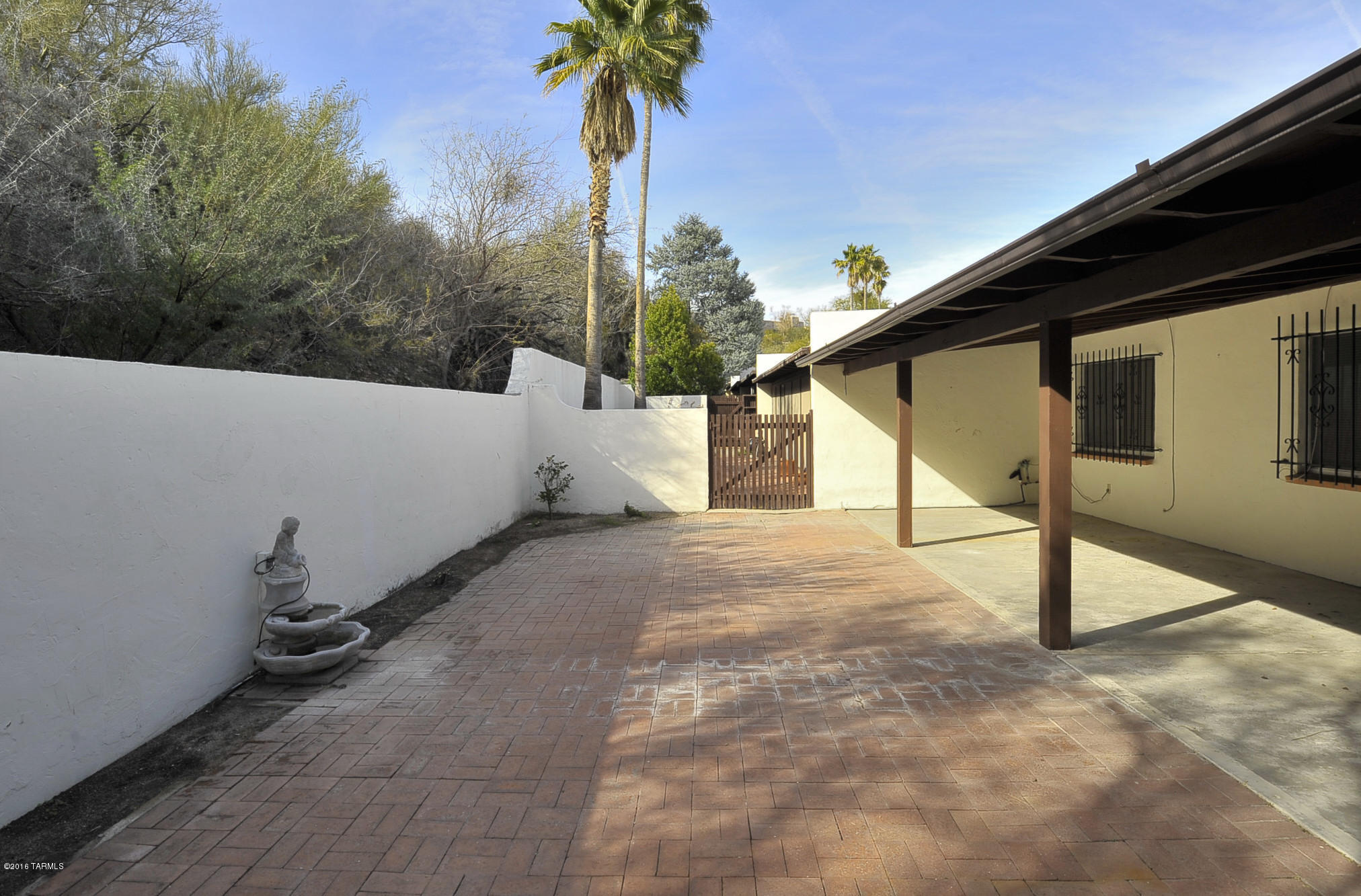 Via Entrada Townhouses - Residential Lease
