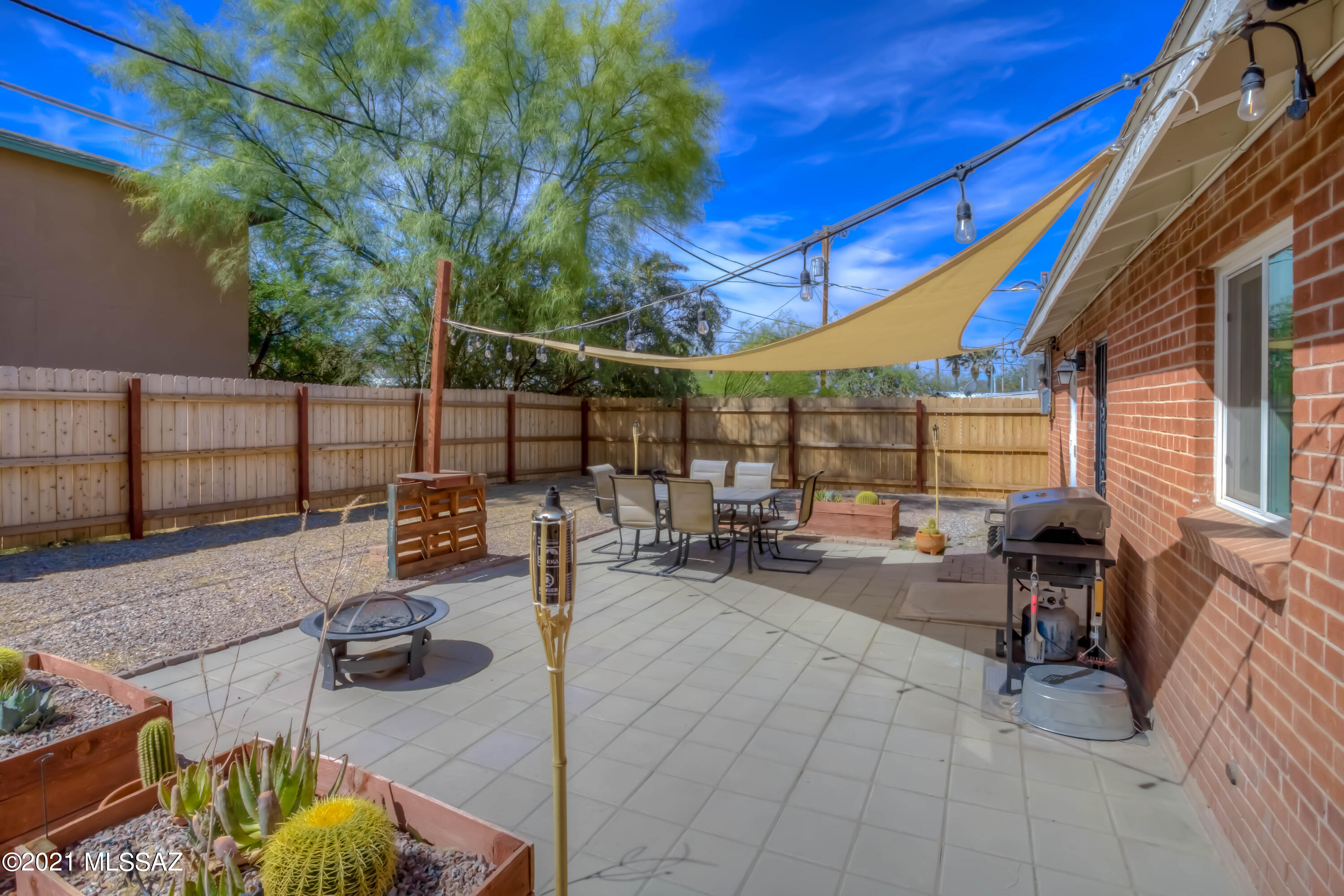 El Cortez Heights - Residential