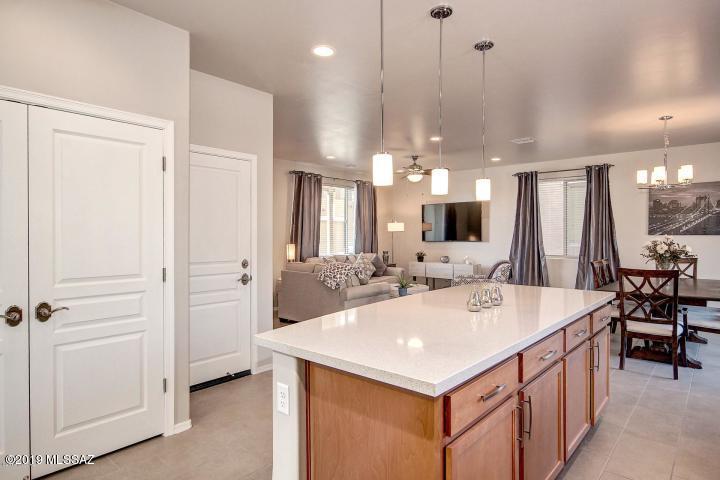 Alamo Crossing - Residential