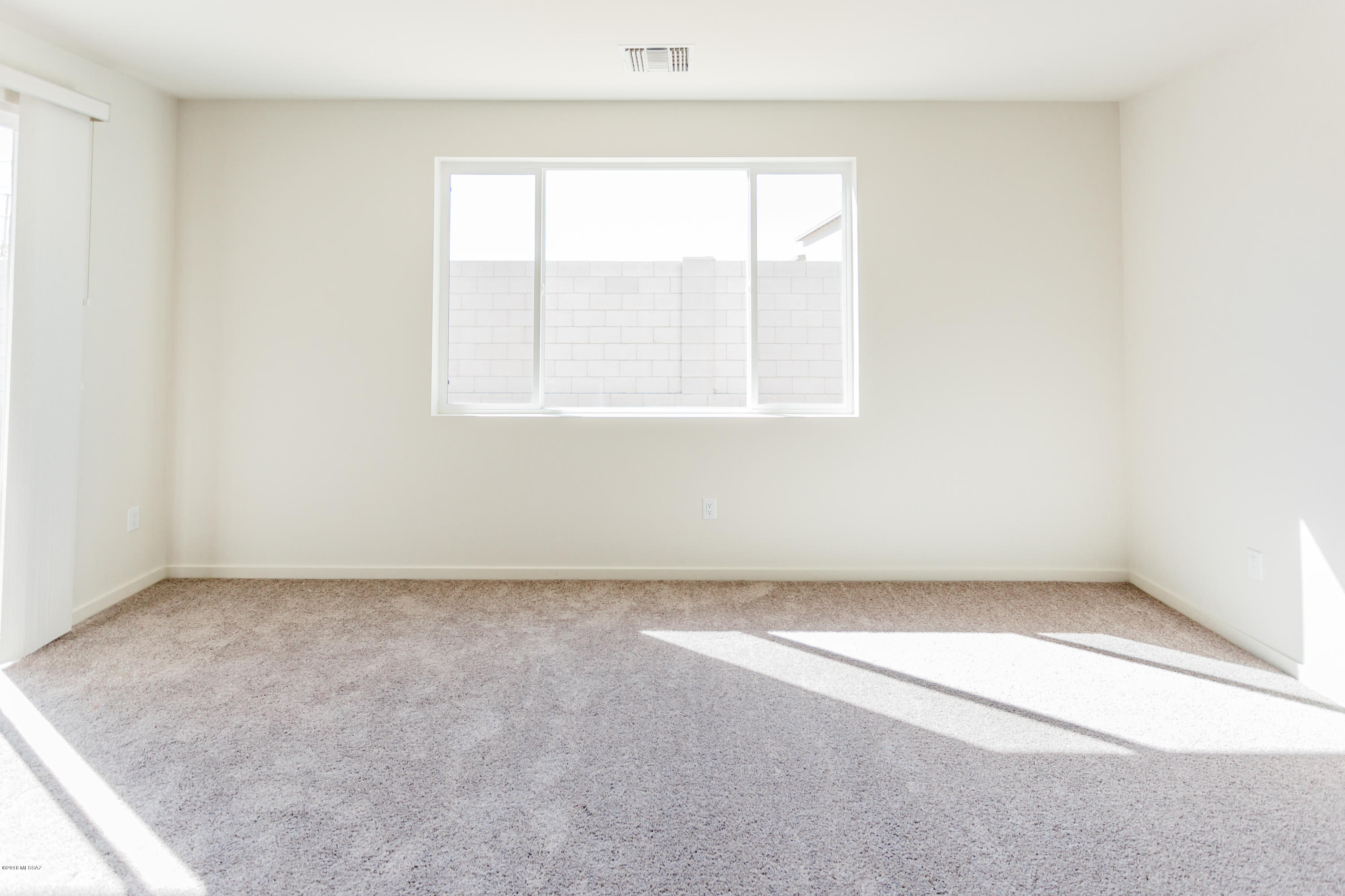 Elementary Place SQ20163230723 - Residential
