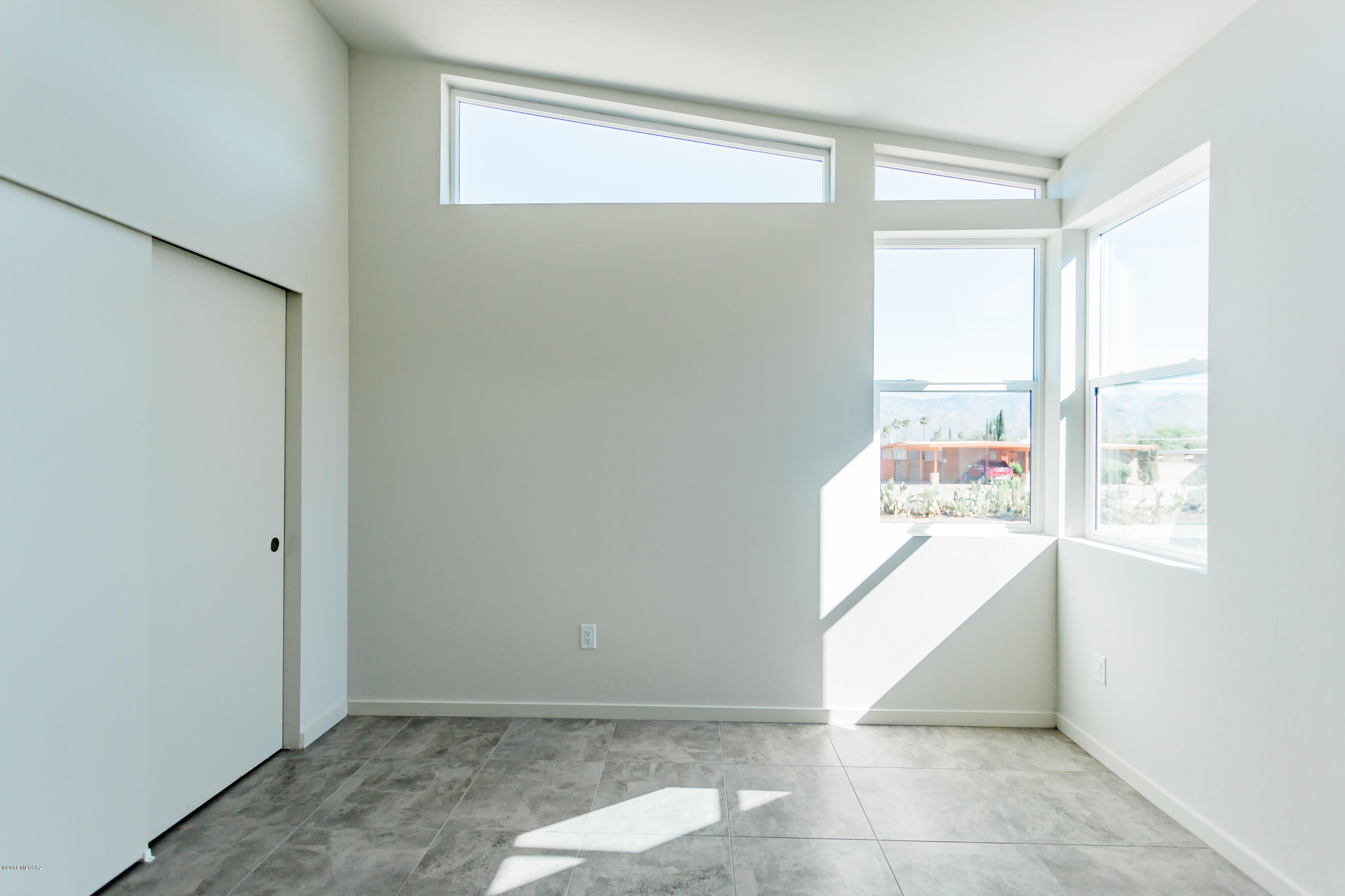 Elementary Place SQ20163230723 - Residential