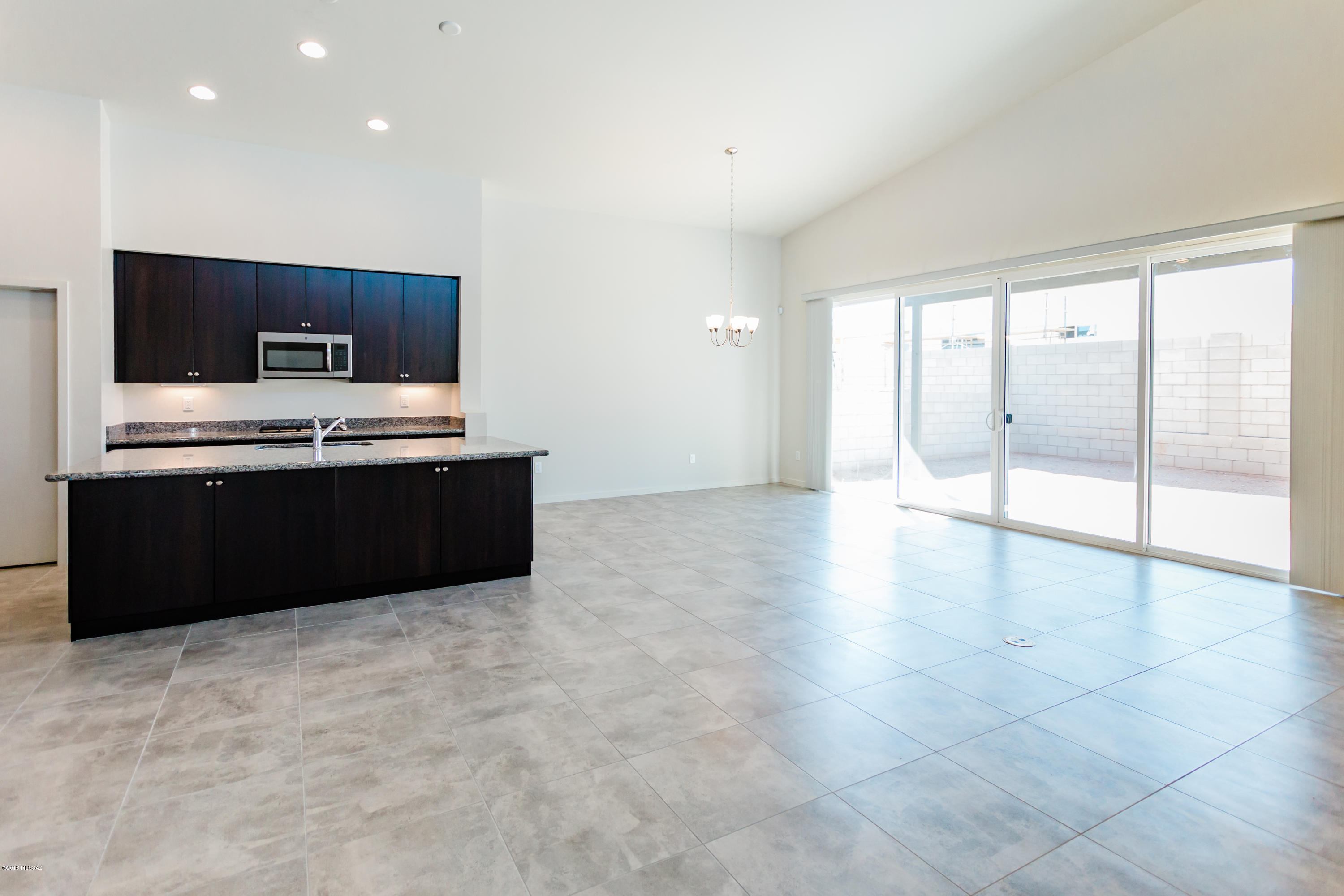 Elementary Place SQ20163230723 - Residential