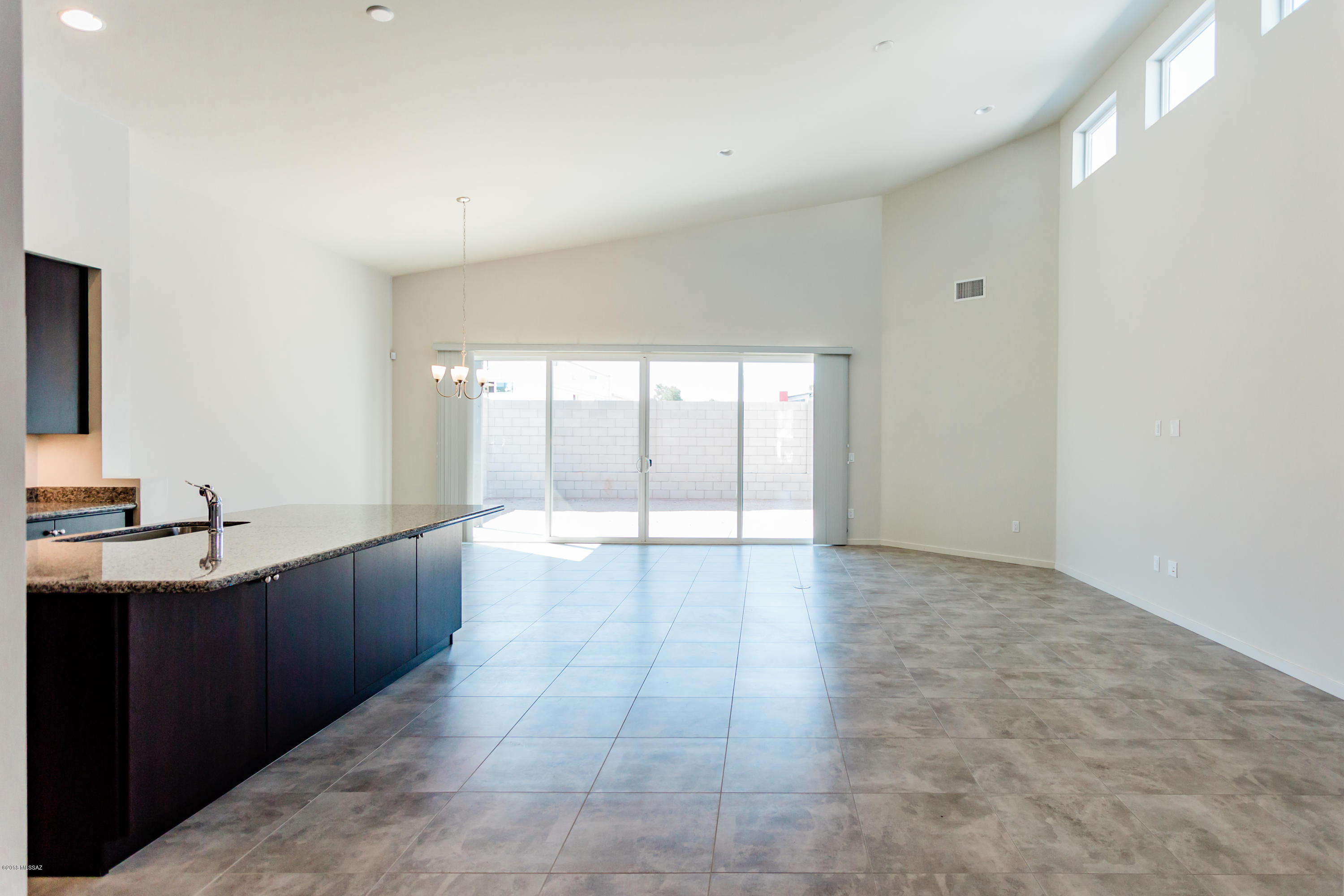 Elementary Place SQ20163230723 - Residential
