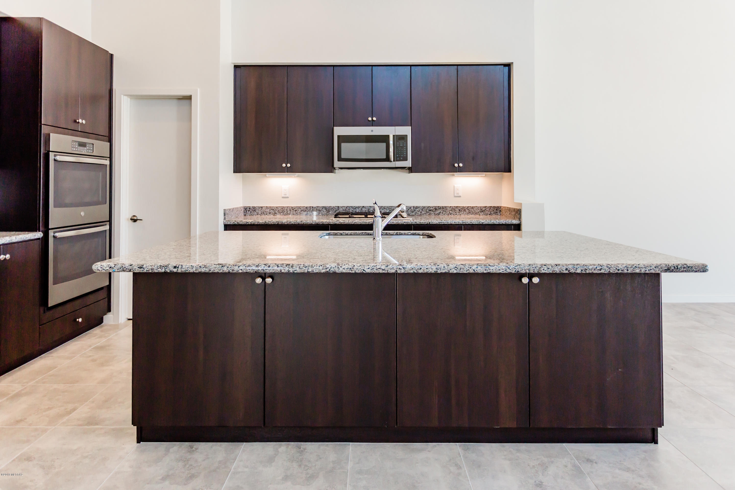 Elementary Place SQ20163230723 - Residential