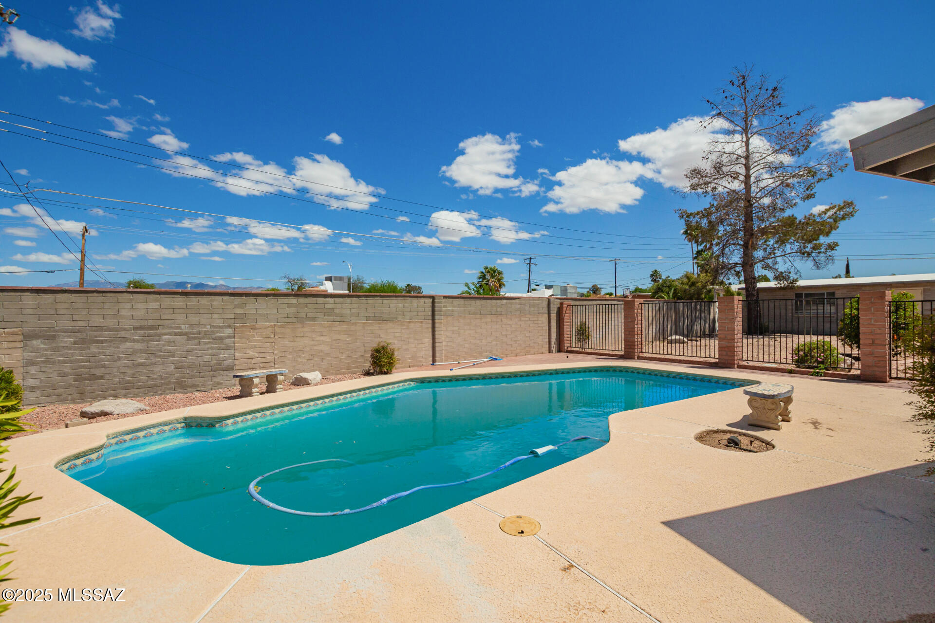 Longview Estates (194-470) - Residential