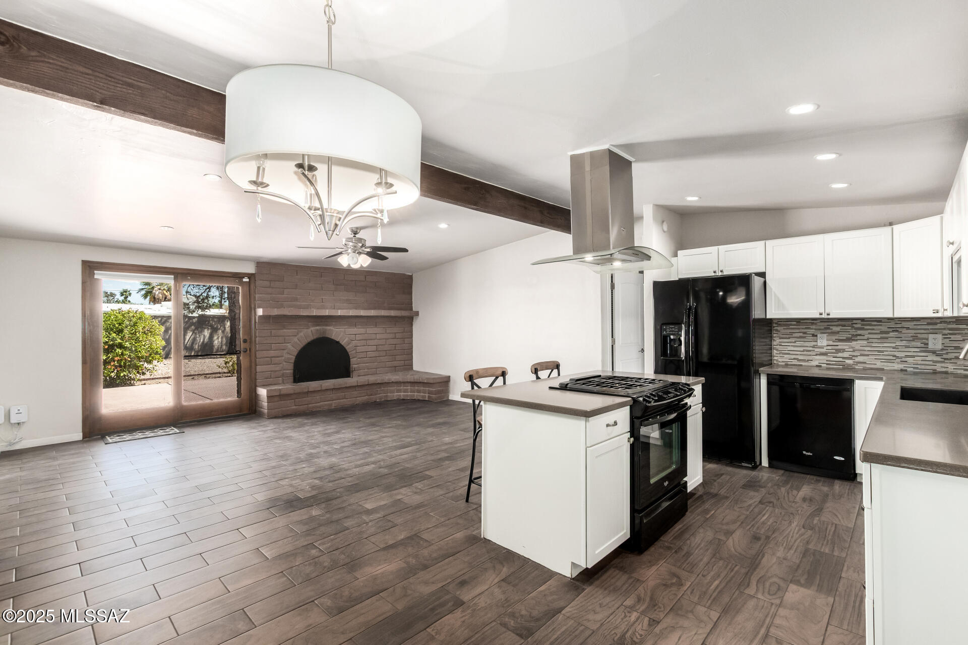 Longview Estates (194-470) - Residential