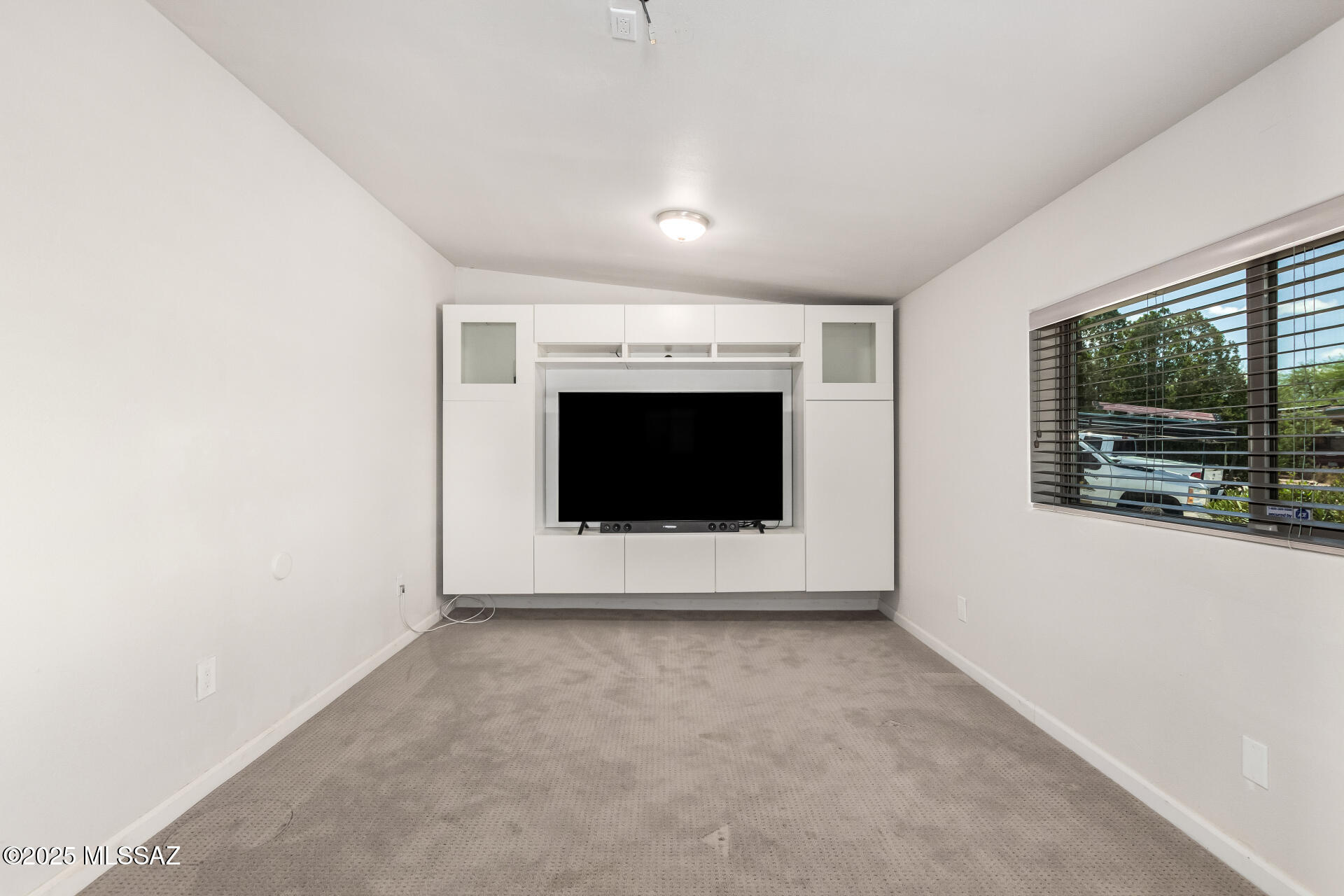 Longview Estates (194-470) - Residential