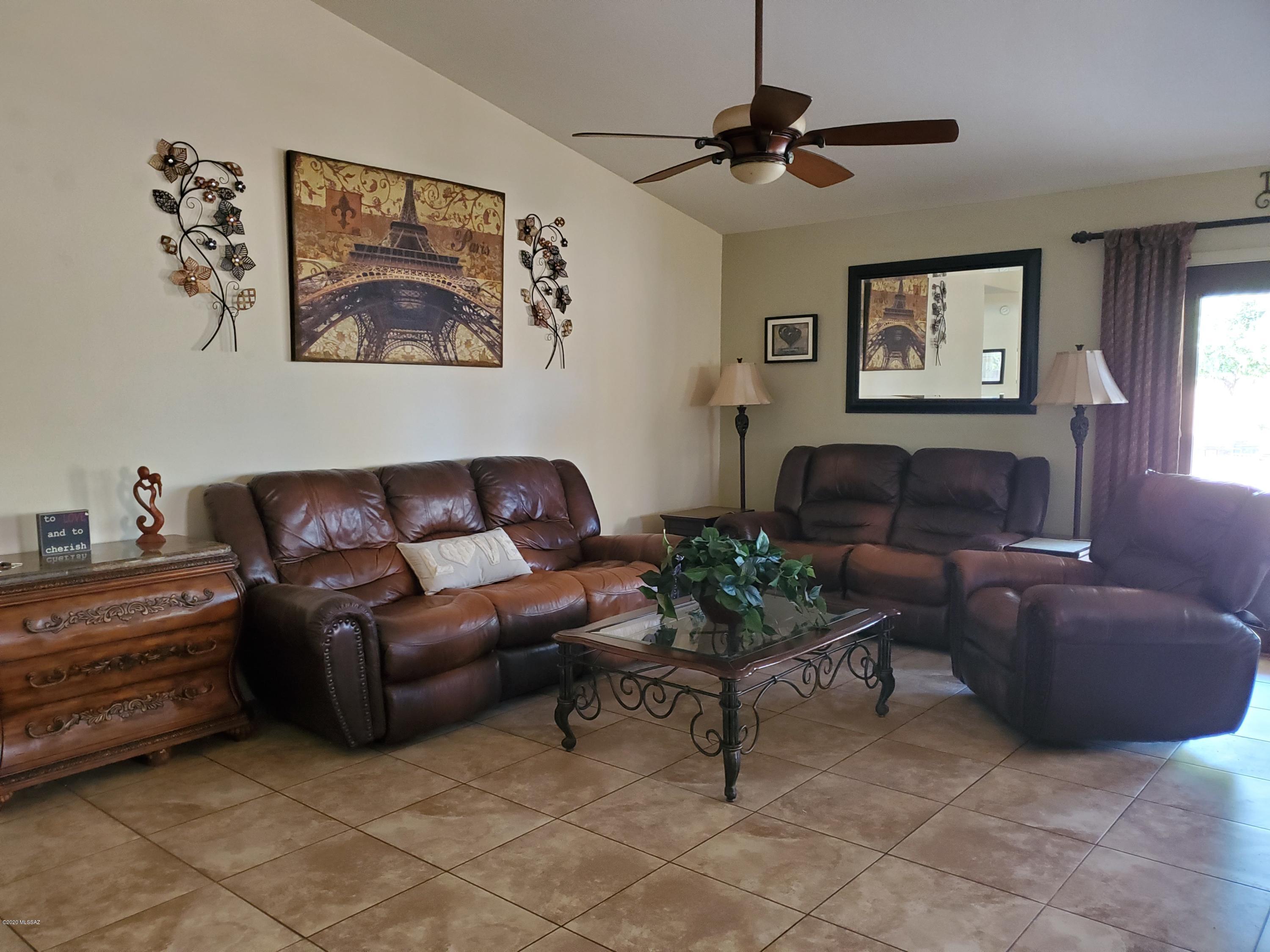 Colonias La Canada (1-82) - Residential