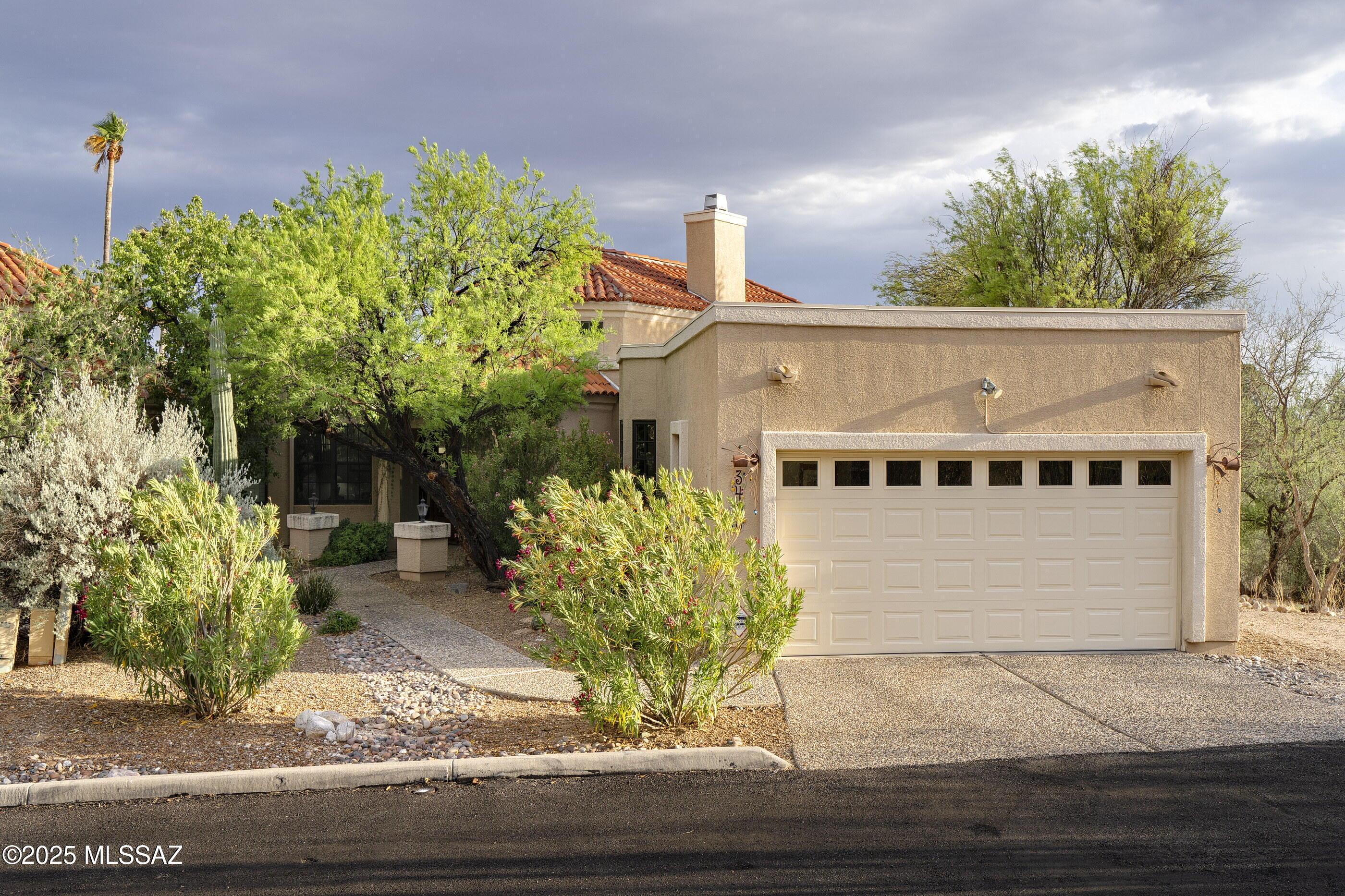 Country Club Vista (1-74) - Residential