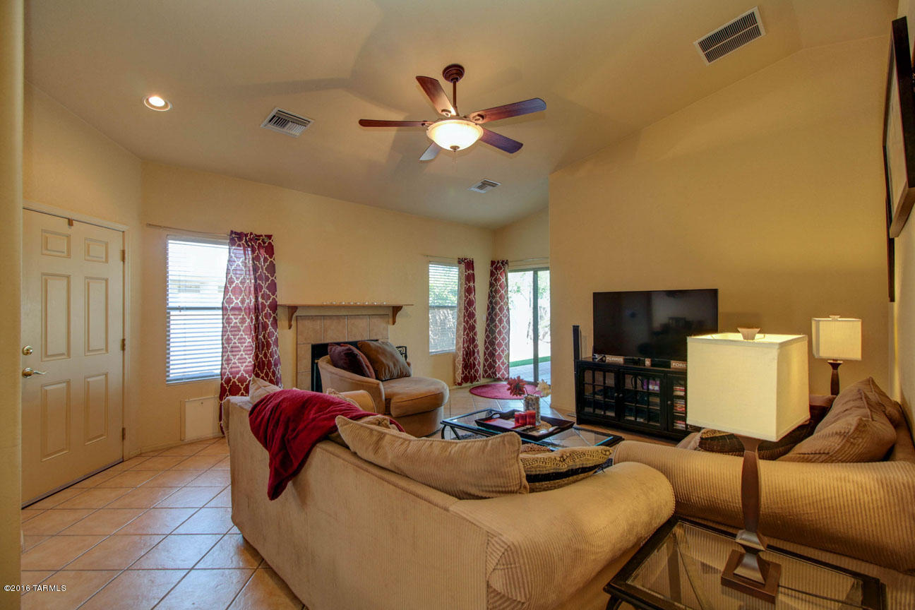 Rillito At La Cholla (1-133) - Residential